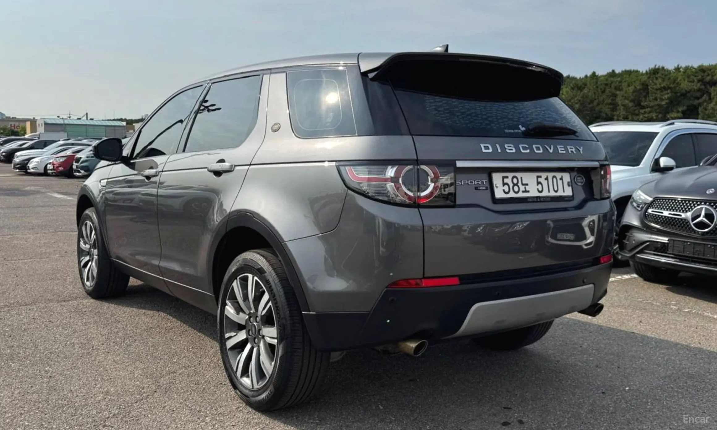 Land Rover Discovery Sports превью 3
