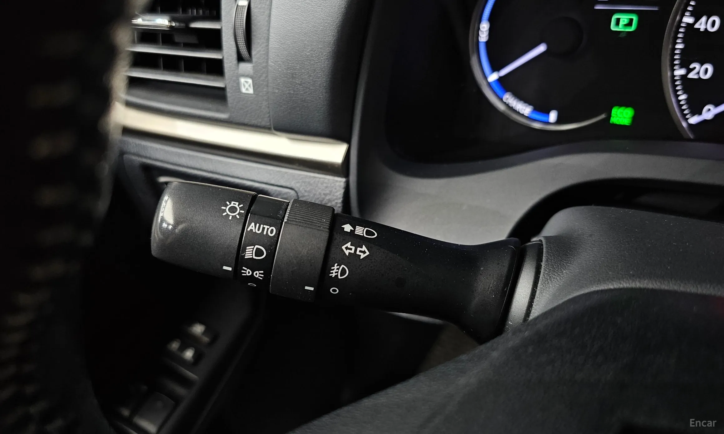 Lexus CT200h превью 15