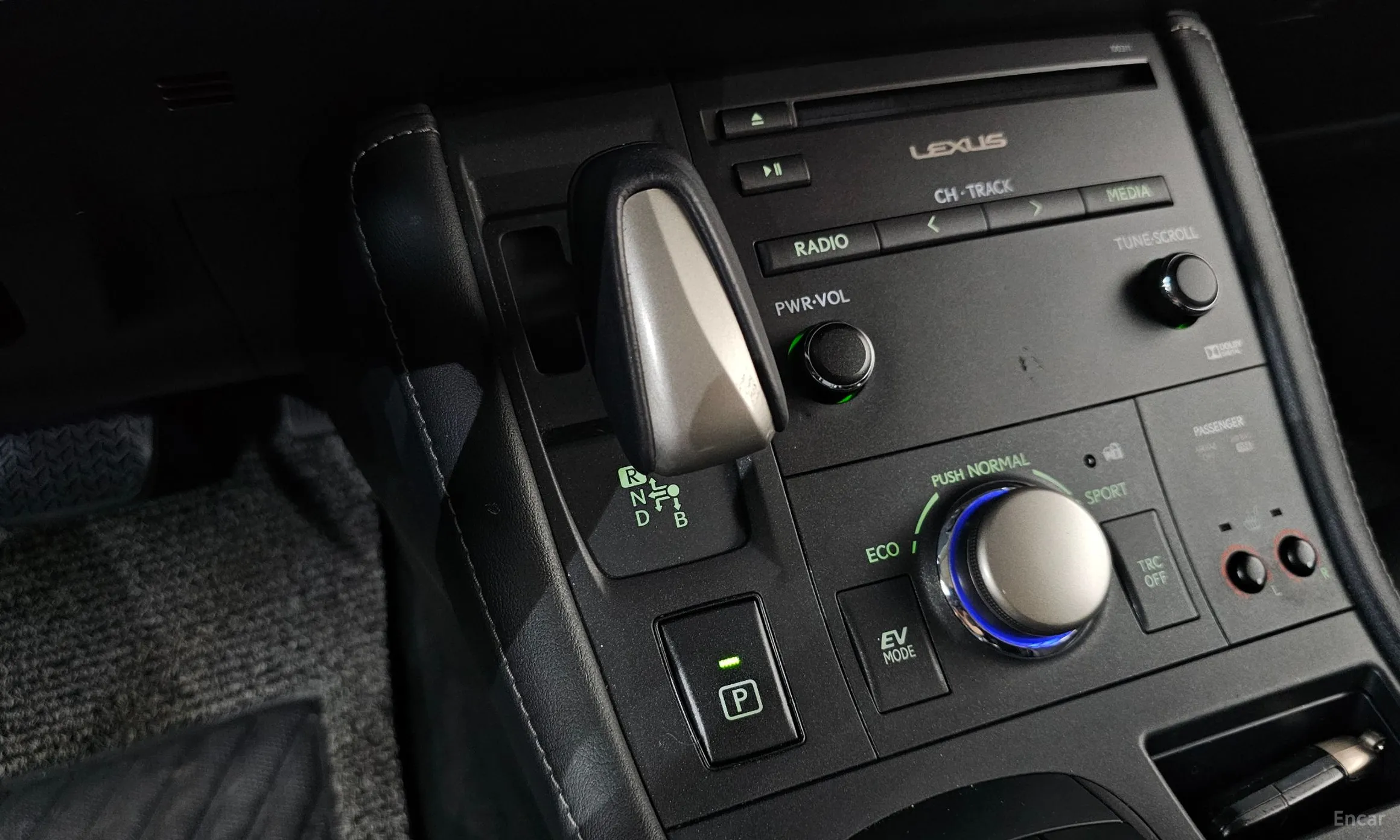 Lexus CT200h превью 9