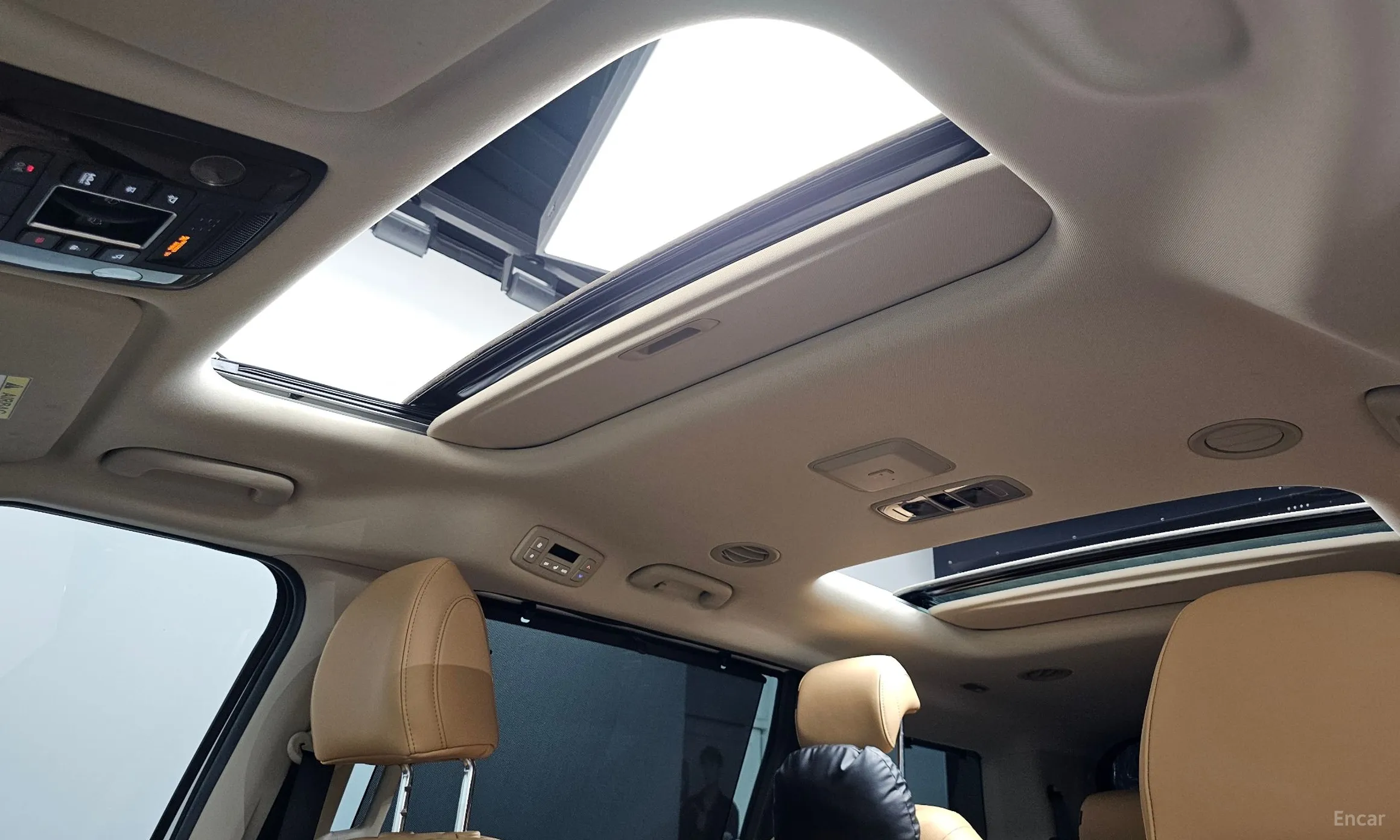 Kia Carnival Gen 4 превью 16