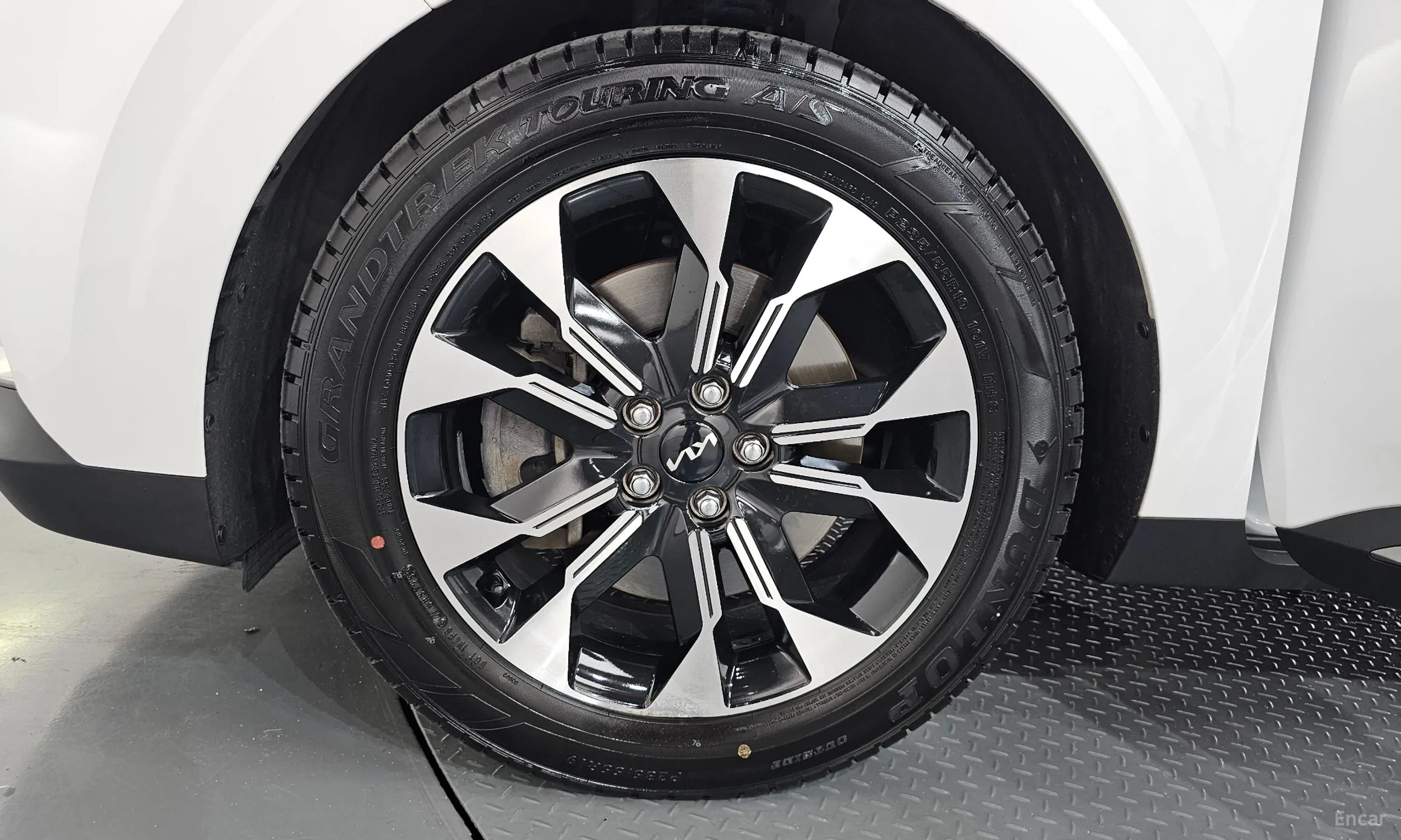 Kia Carnival Gen 4 превью 5