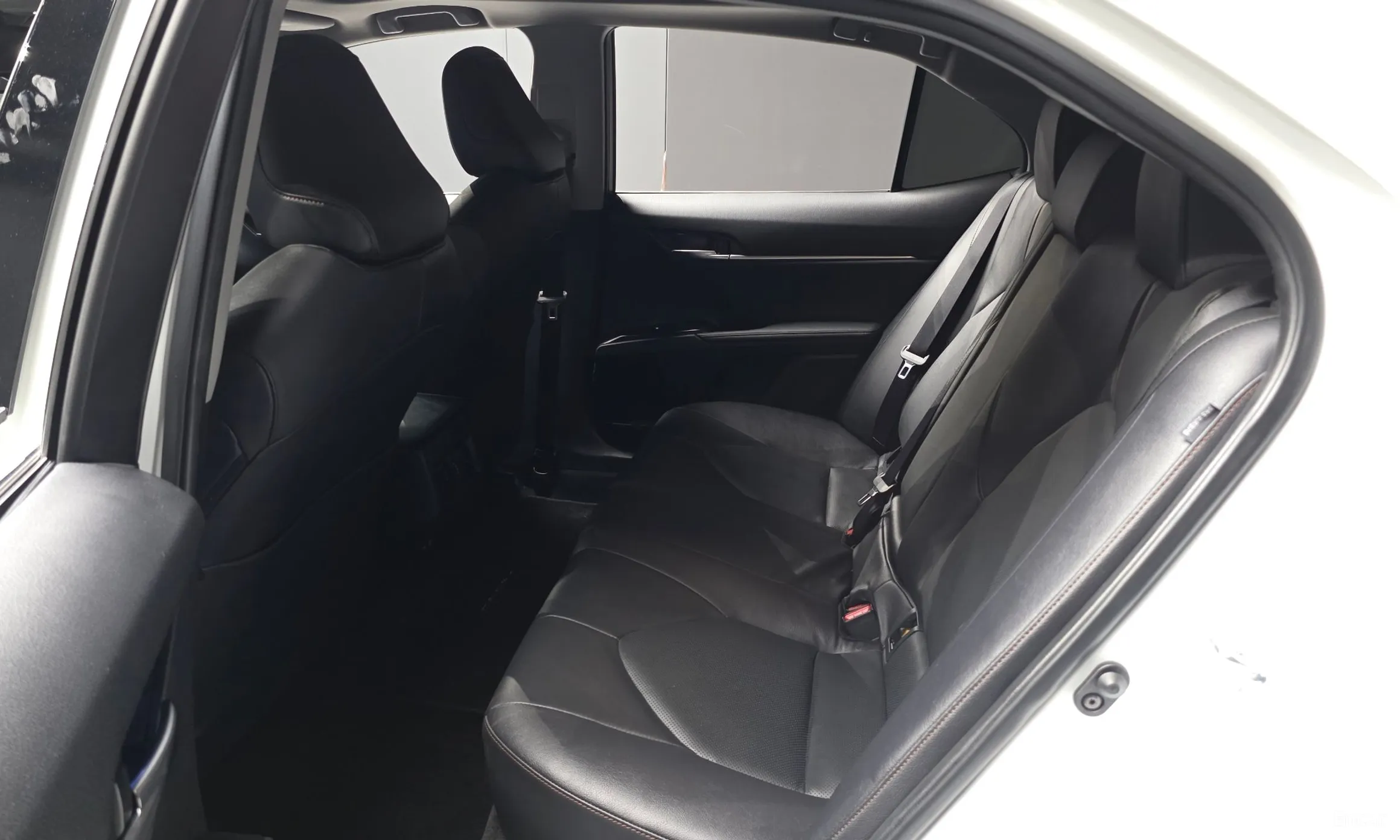 Toyota Camry (XV70) превью 11