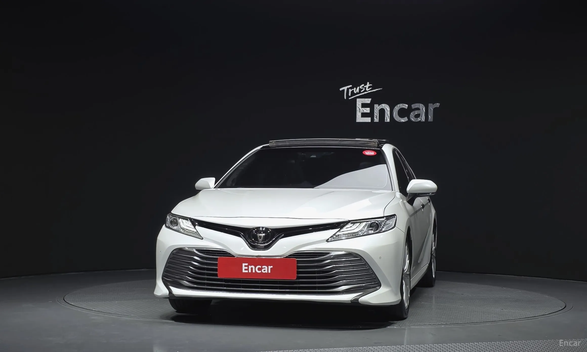 Toyota Camry (XV70) превью 3