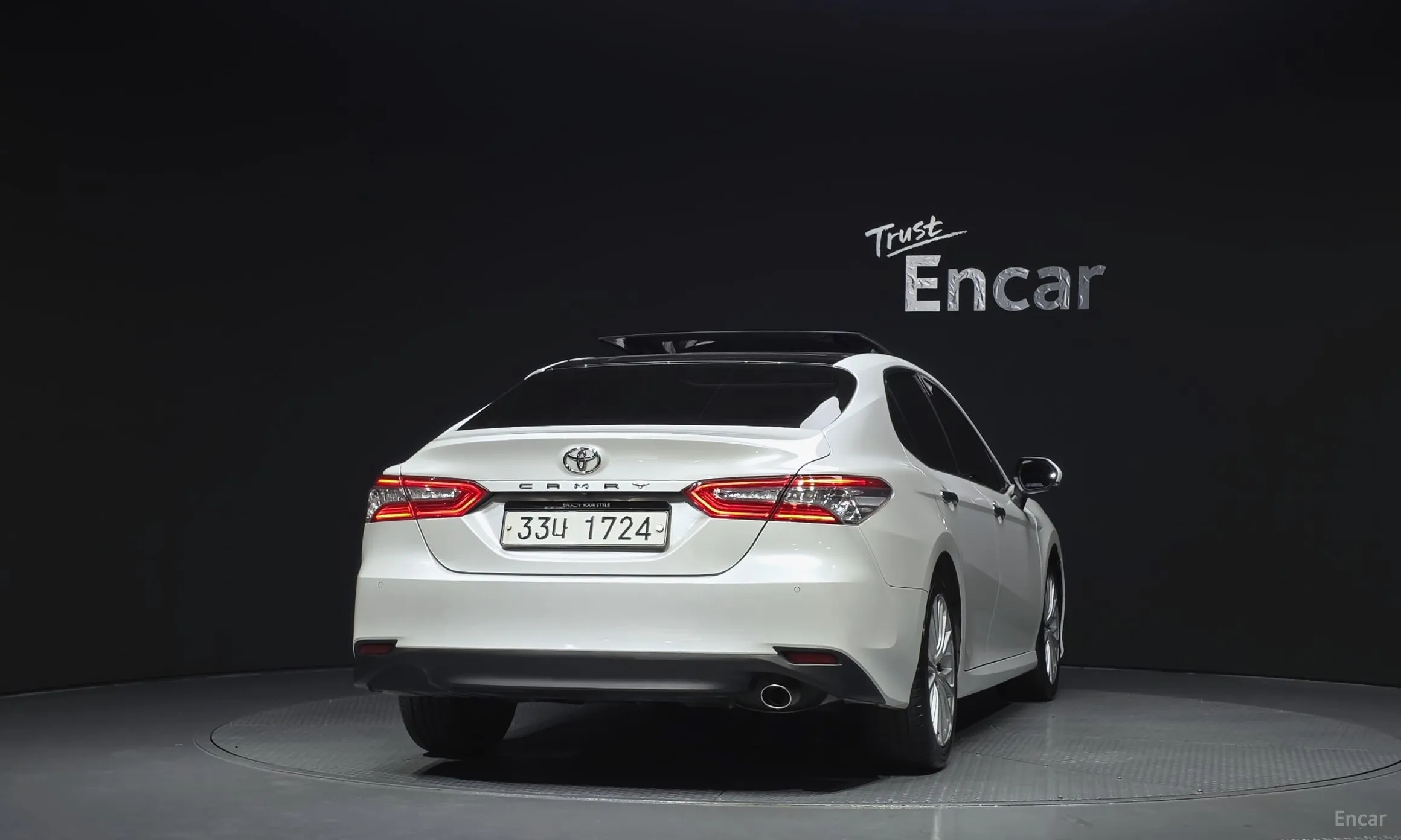 Toyota Camry (XV70) превью 4