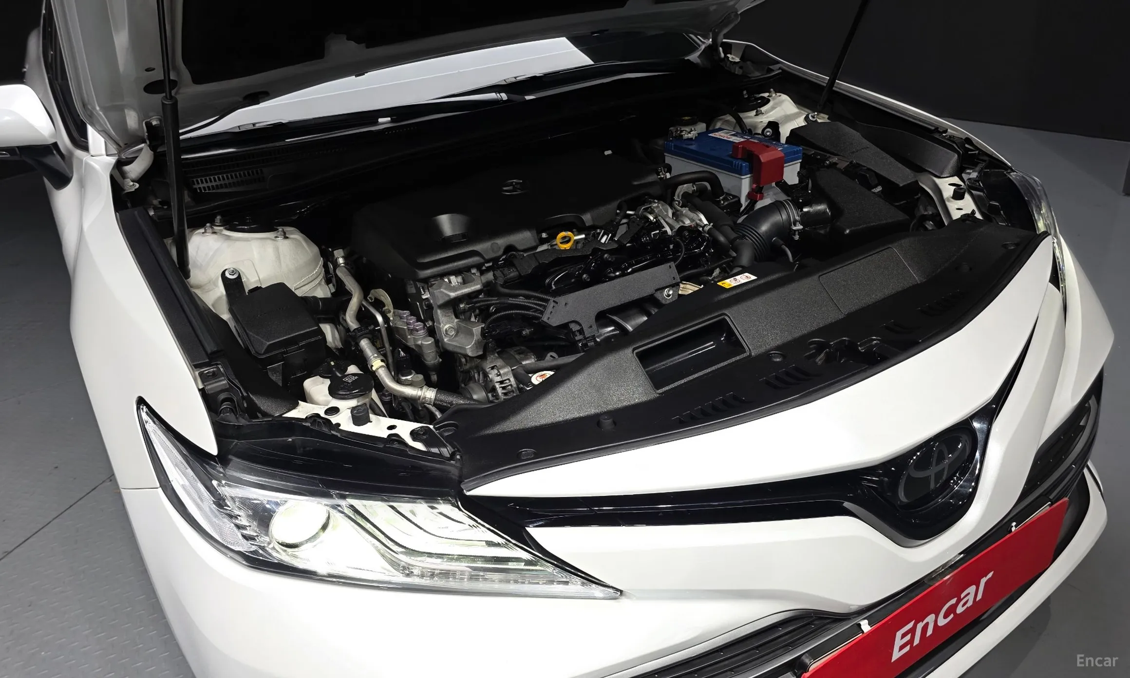 Toyota Camry (XV70) превью 6