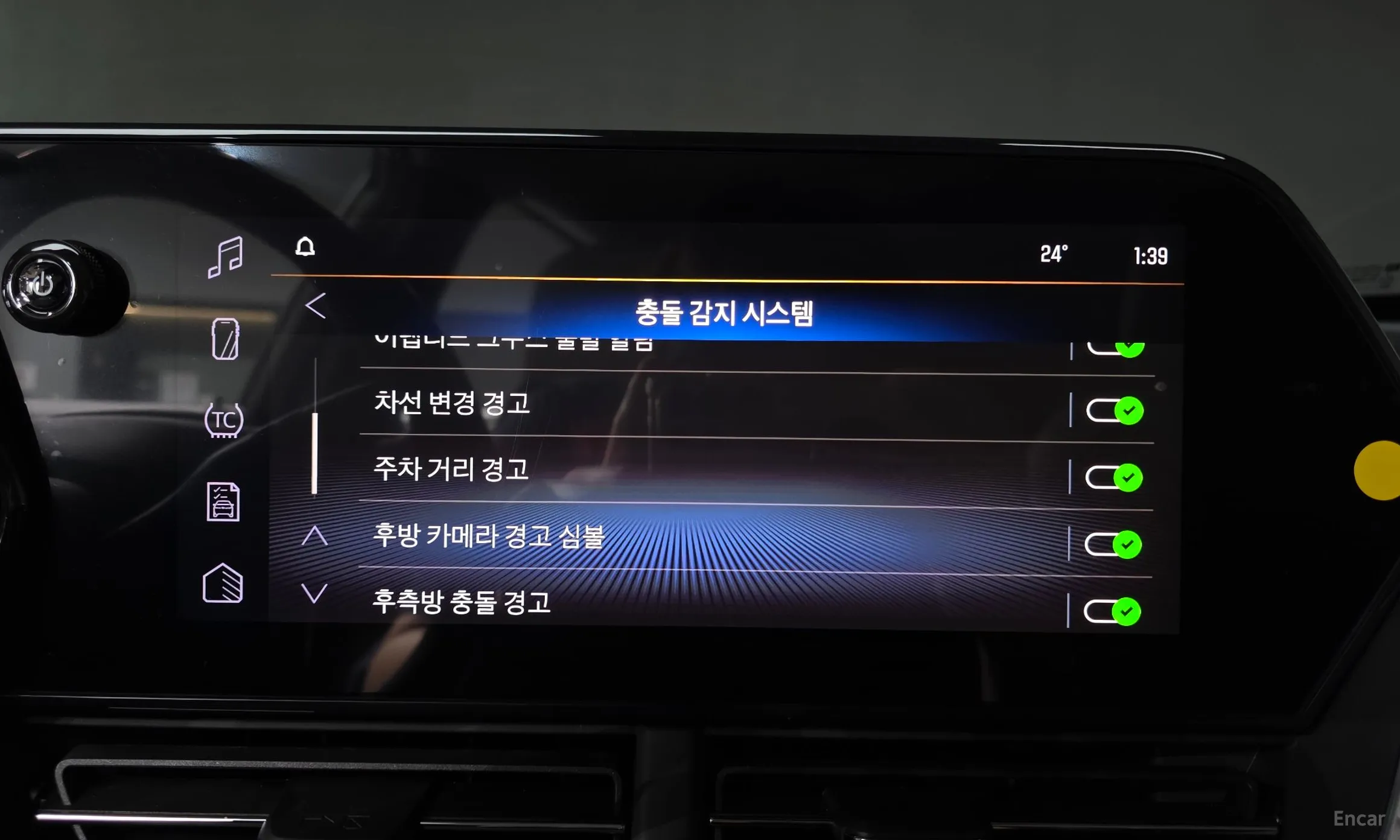 Chevrolet (GM Daewoo) Trax Crossover превью 18