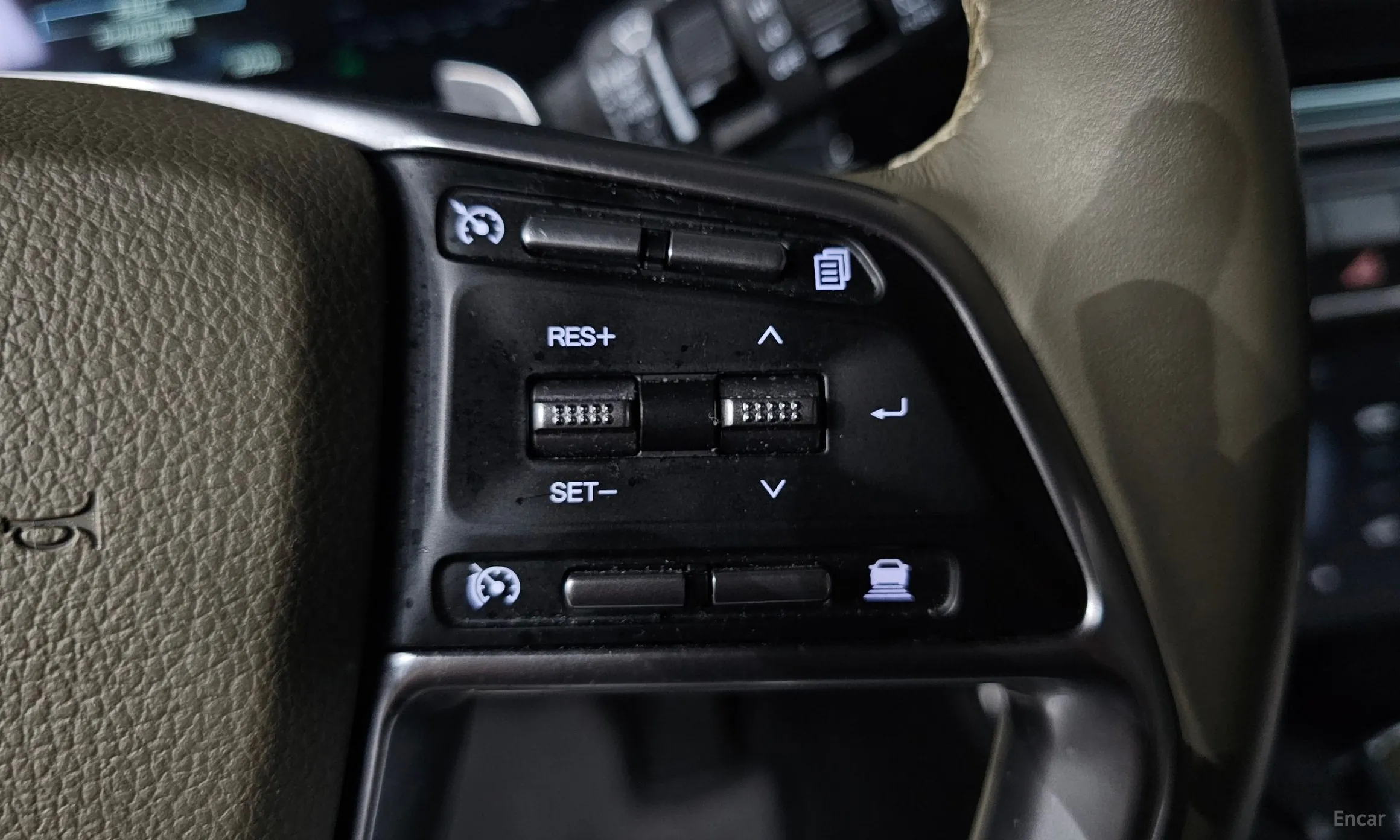 KG Mobility (SsangYong) Torres превью 16
