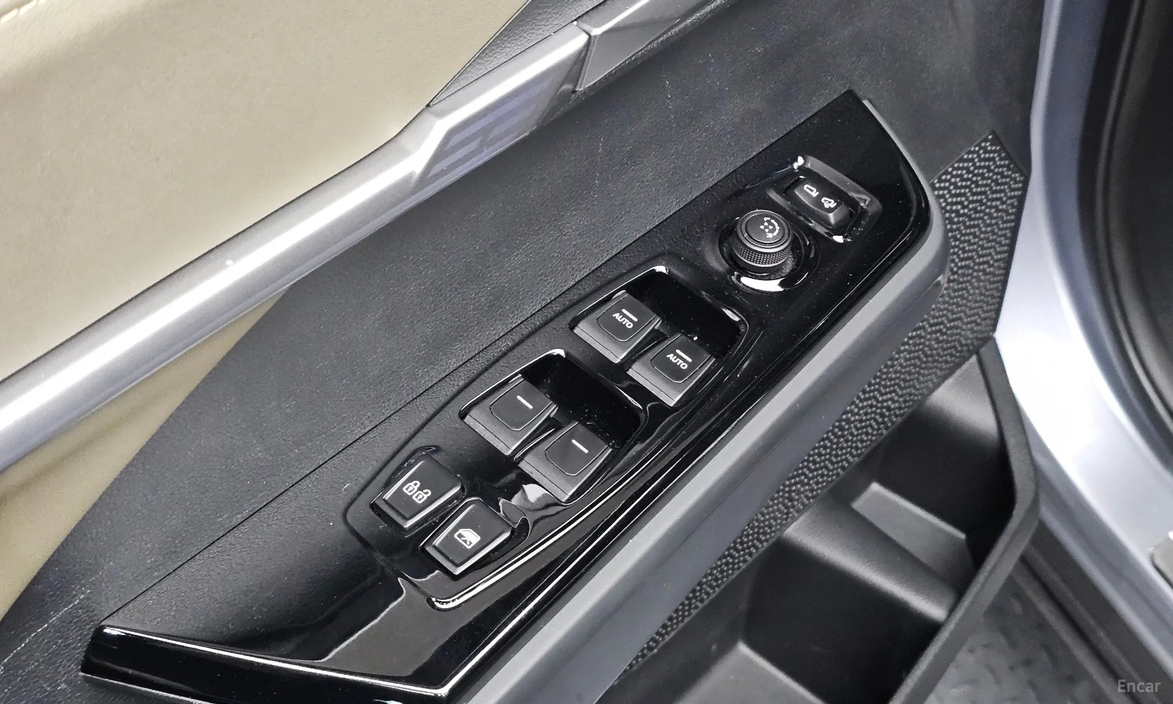 KG Mobility (SsangYong) Torres превью 20