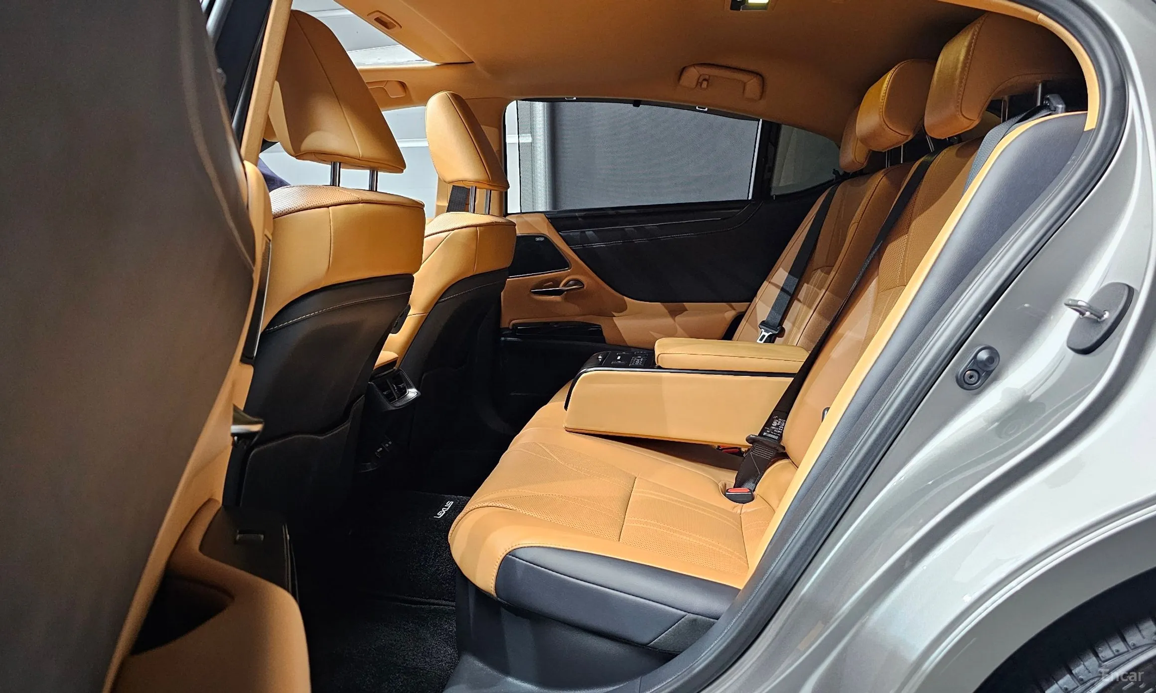 Lexus ES300h 7th Generation превью 12