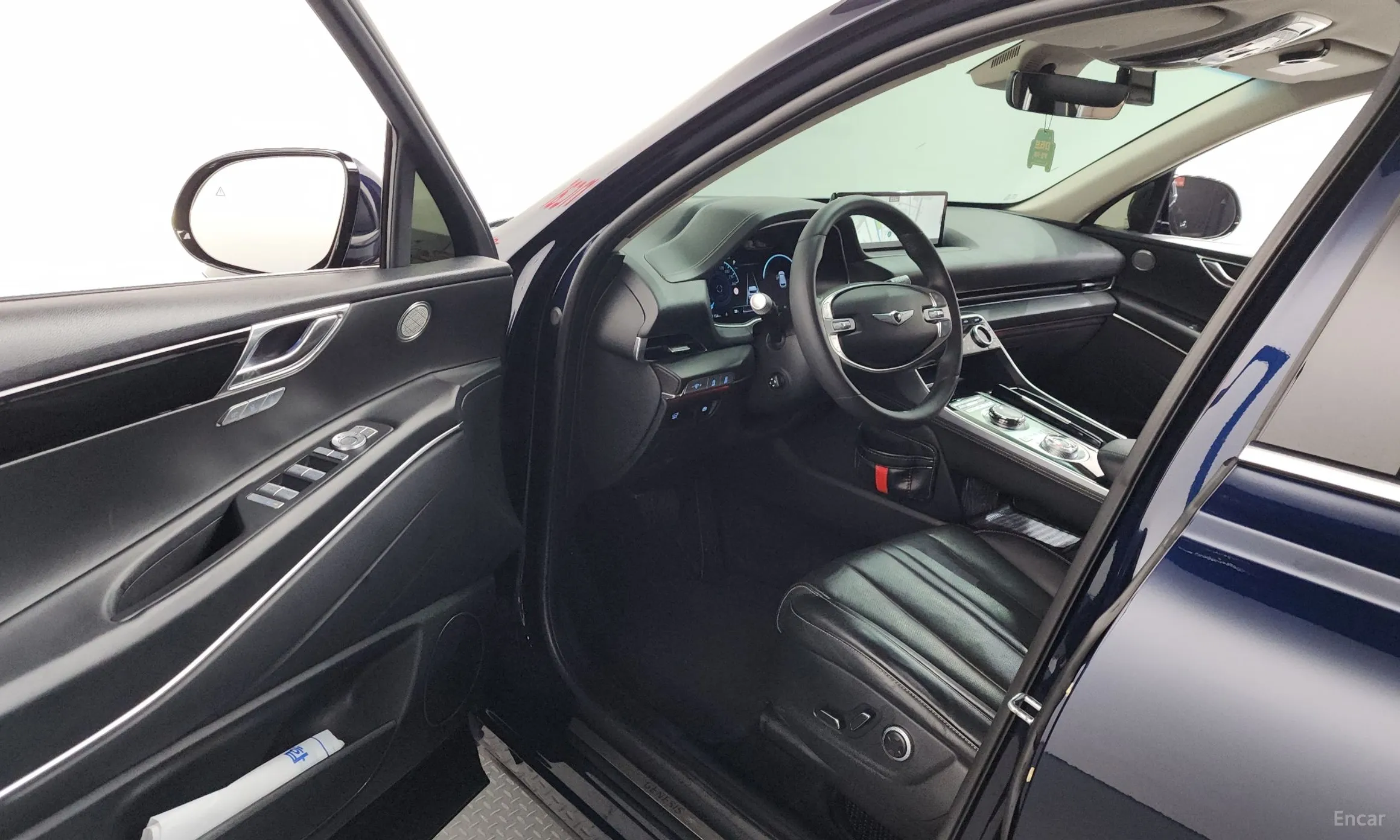 Genesis GV80 превью 10