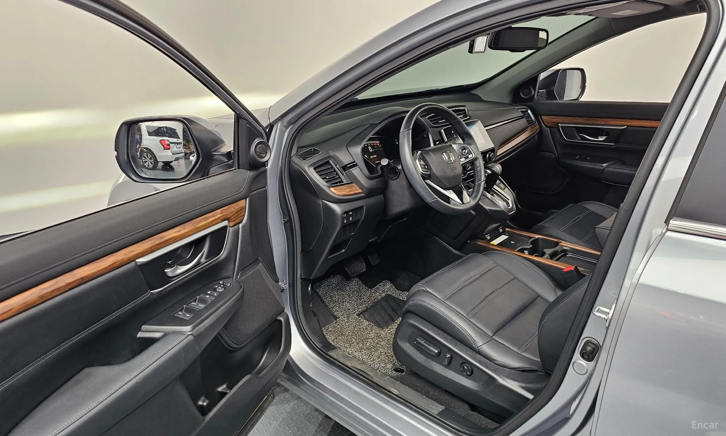 Honda CR-V 5th generation превью 10