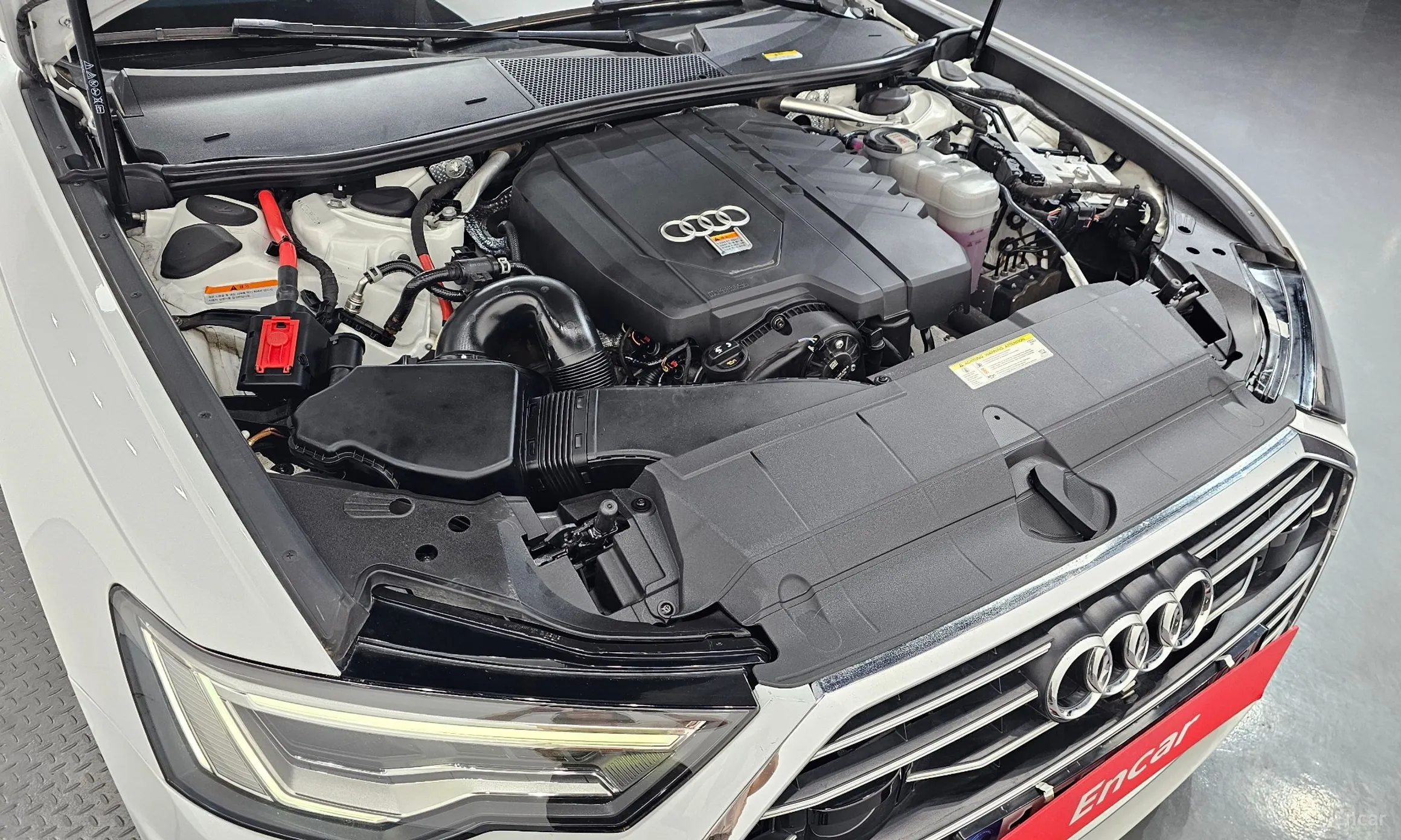 Audi A6 (C8) превью 6