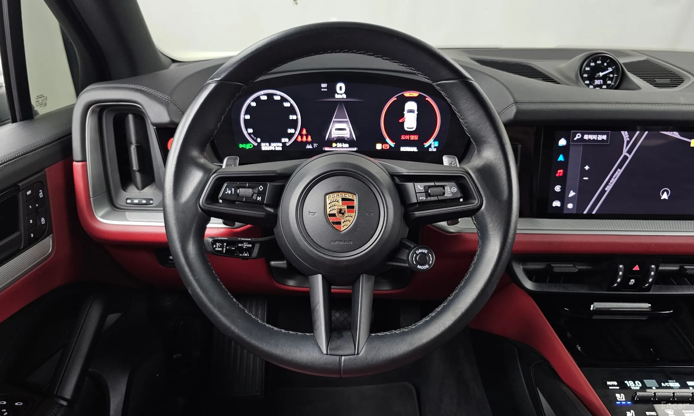 Porsche Cayenne (PO536) превью 13