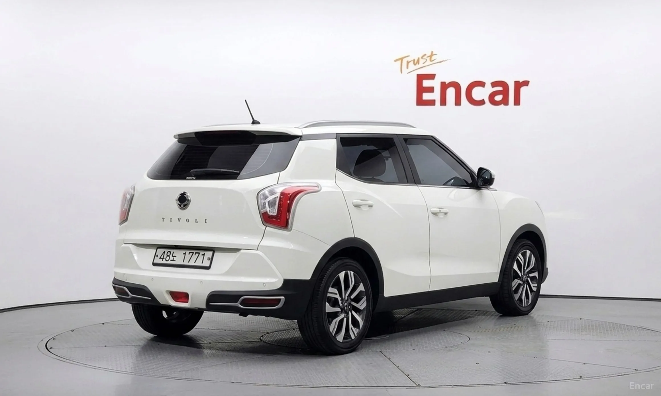 KG Mobility (SsangYong) Tivoli Armor