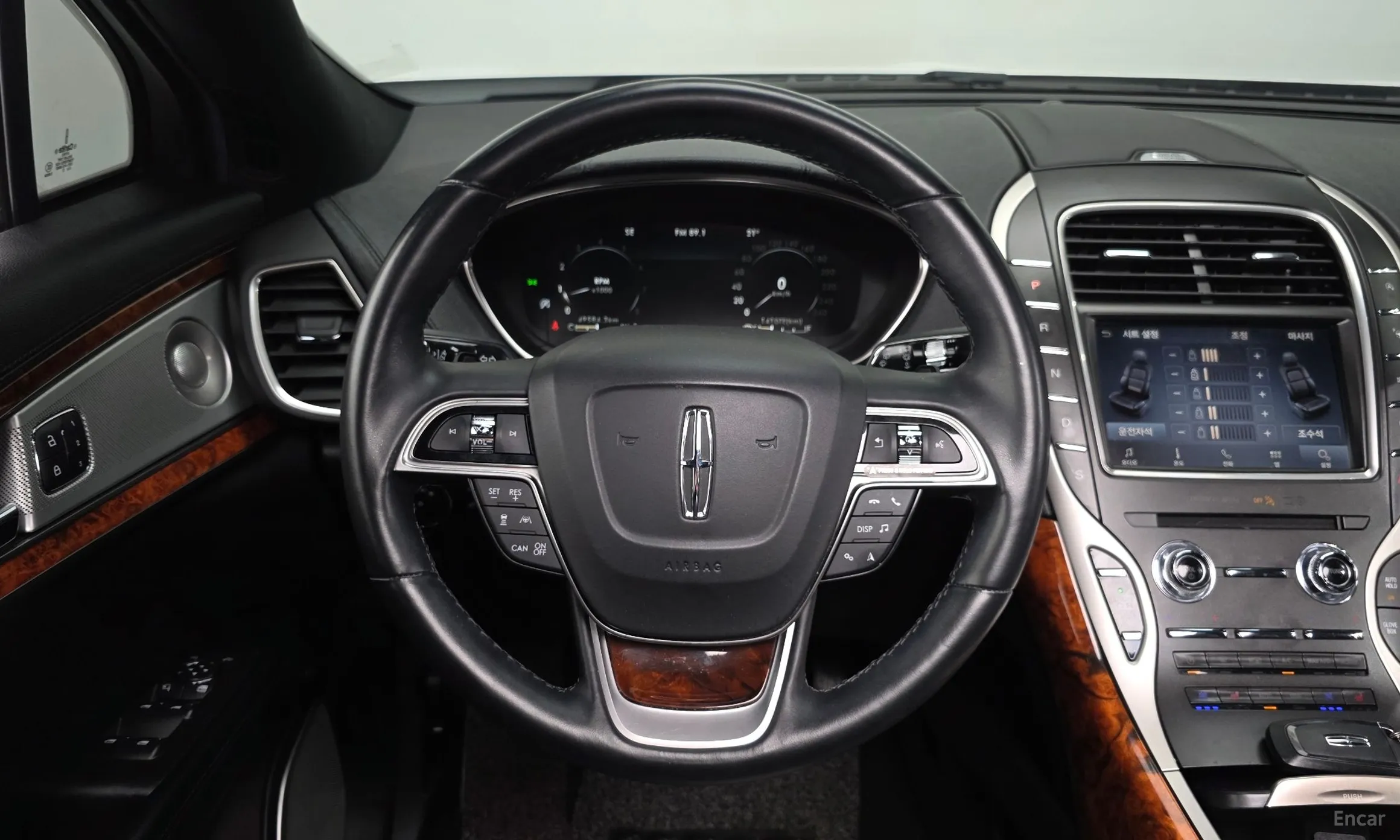 Lincoln Nautilus Gen 1 превью 14