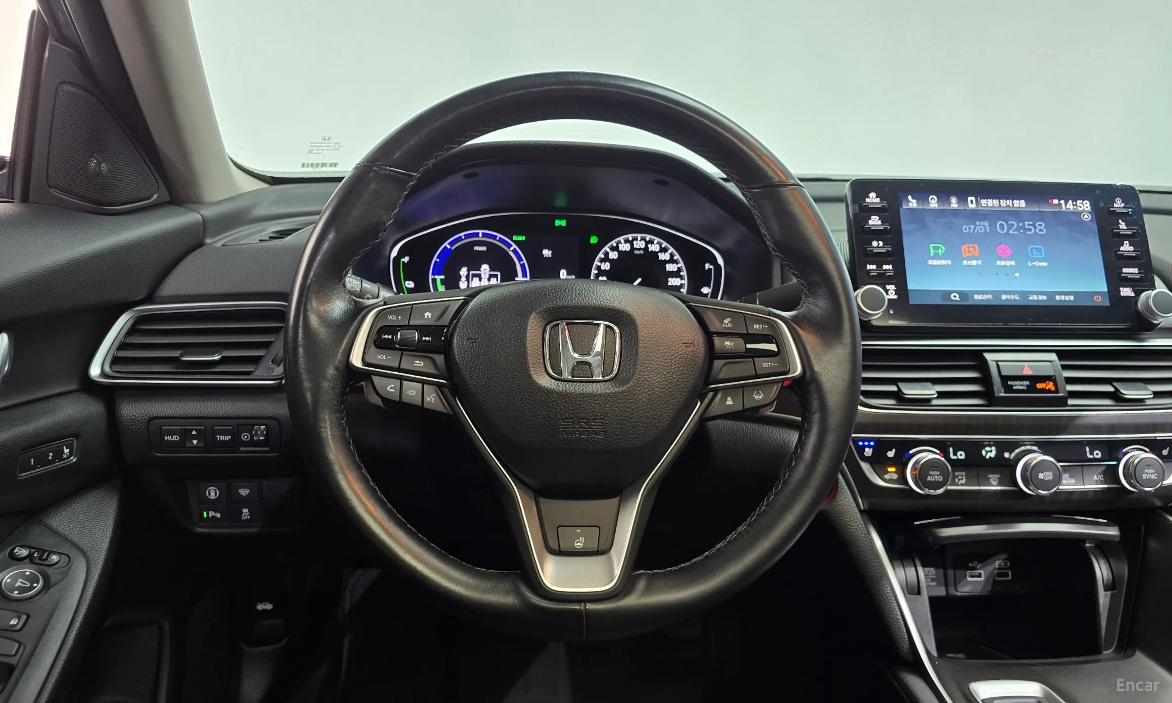 Honda Accord 10th Generation превью 14