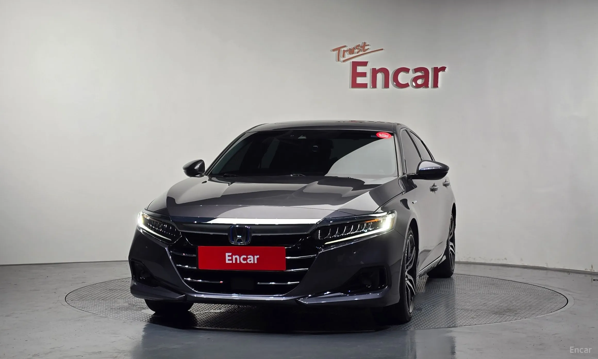 Honda Accord 10th Generation превью 3