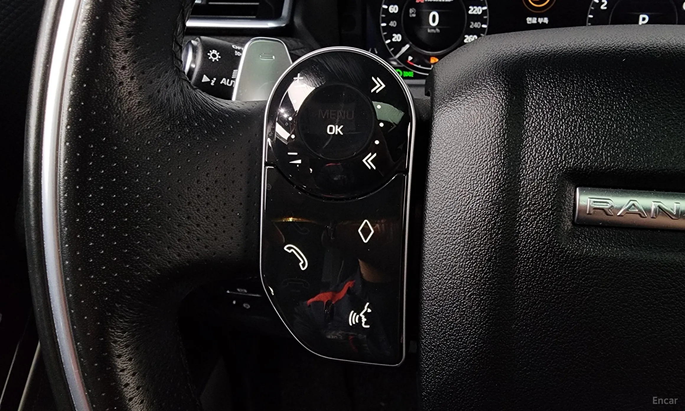 Land Rover Range Rover Bella превью 17