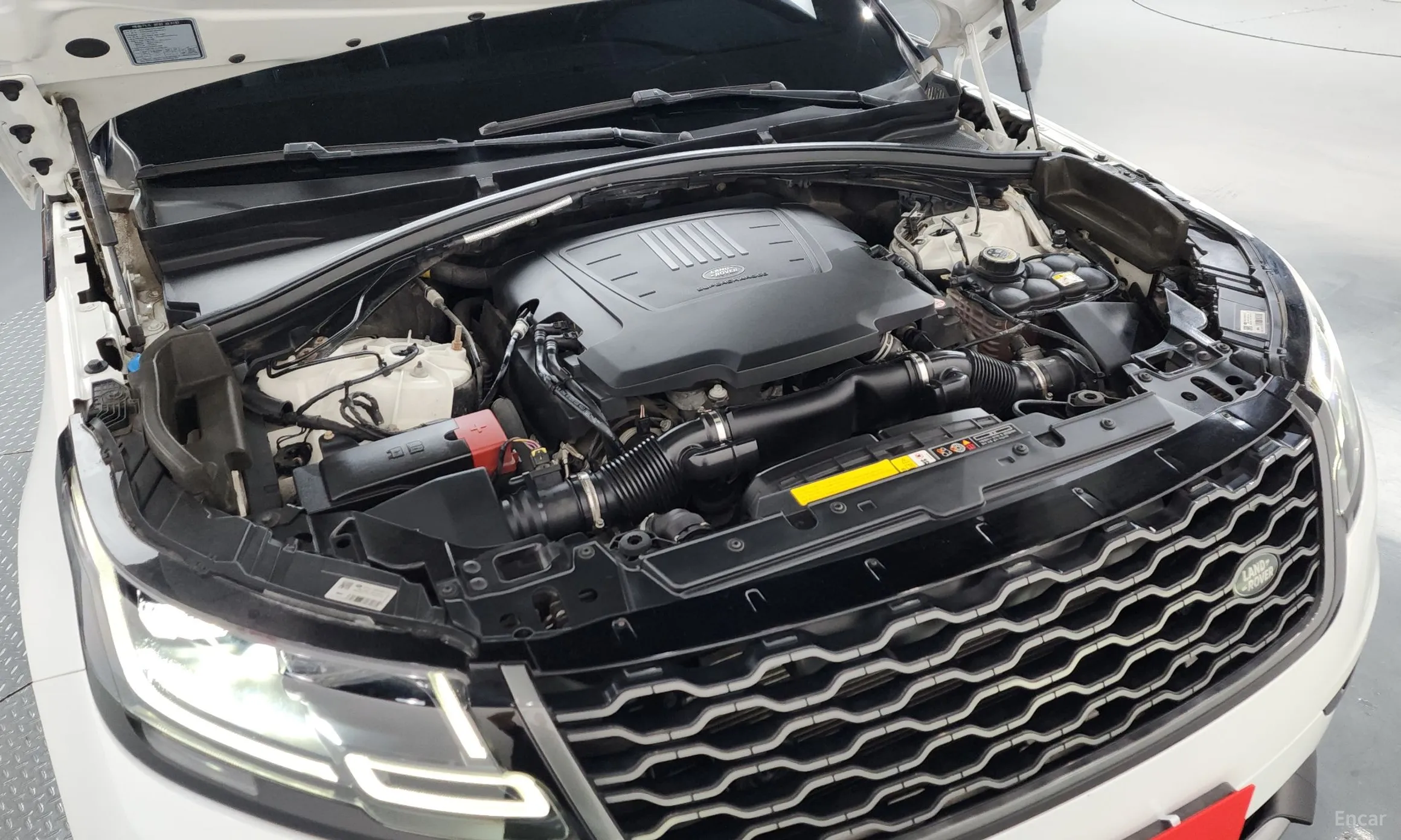 Land Rover Range Rover Bella превью 6
