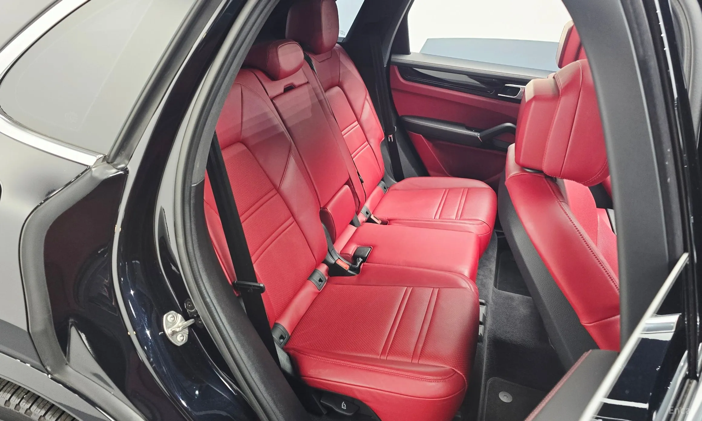 Porsche Cayenne (PO536) превью 12