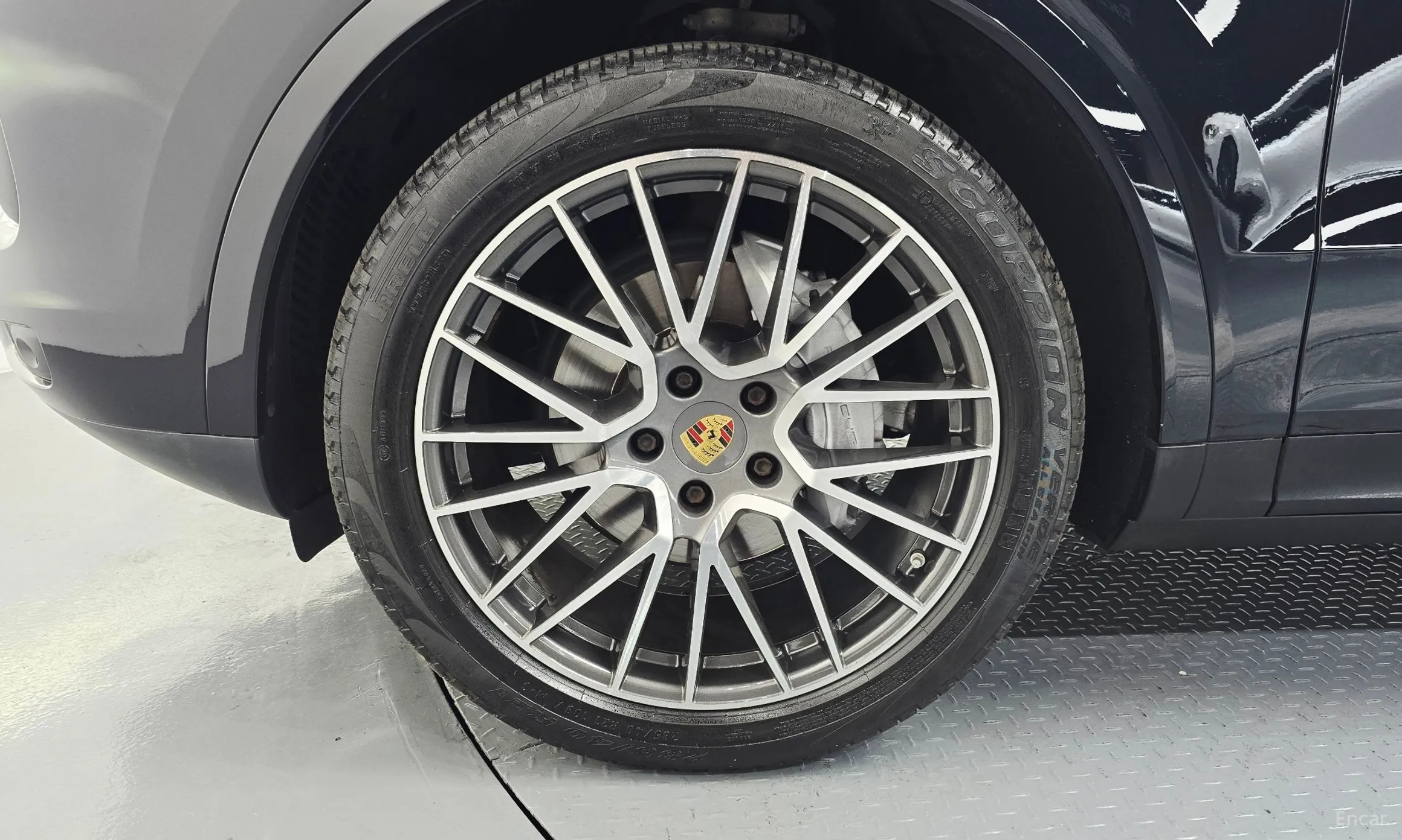 Porsche Cayenne (PO536) превью 5
