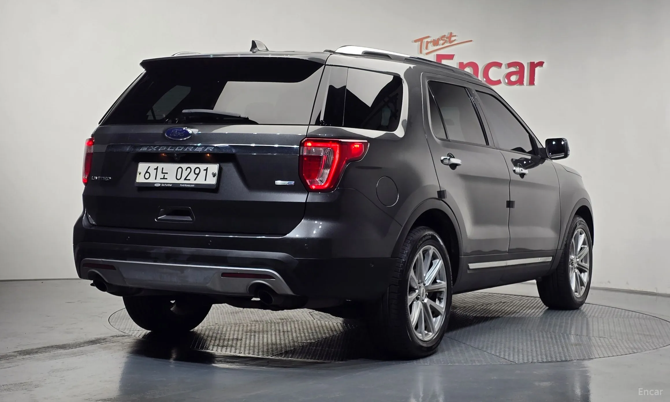 Ford Explorer превью 2