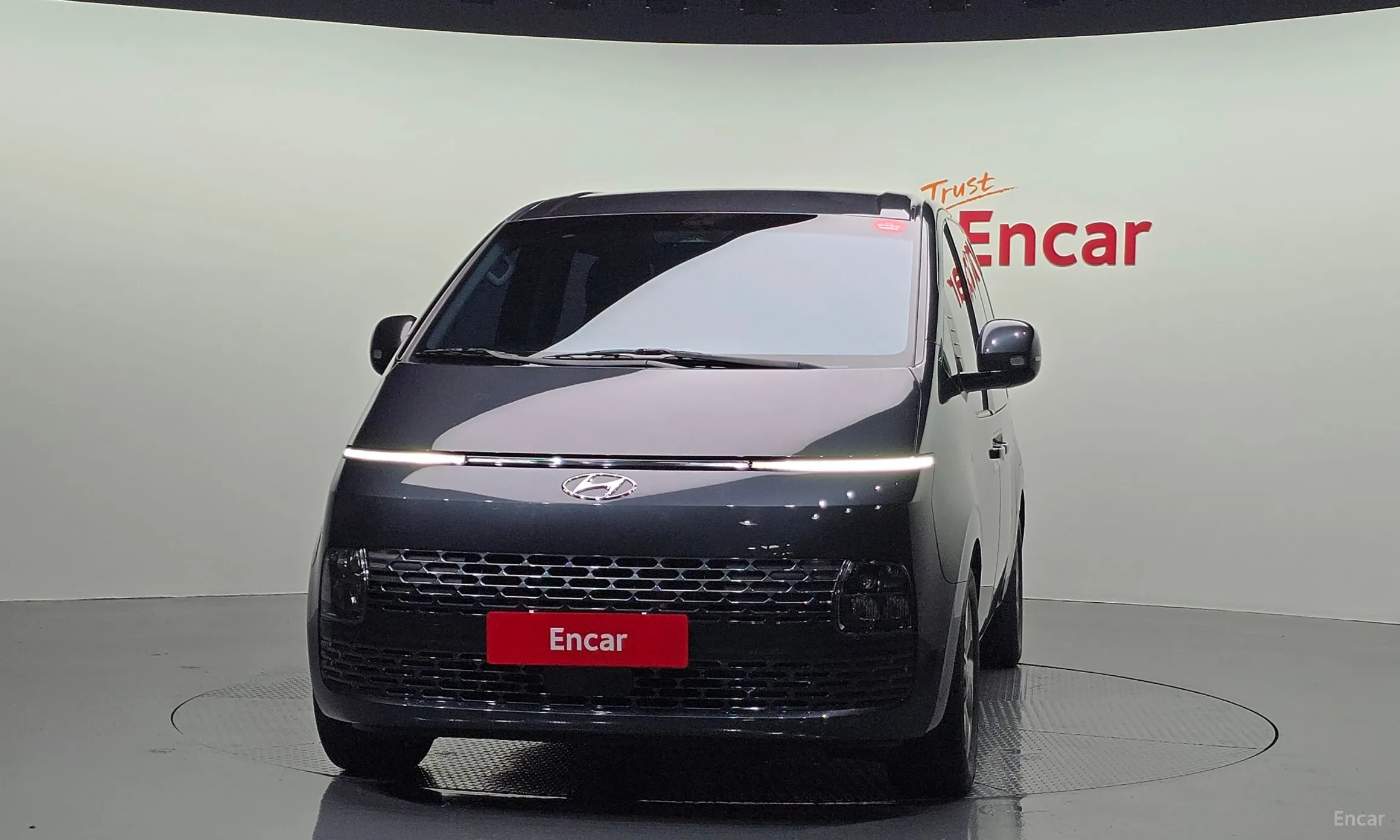 Hyundai Staria превью 3