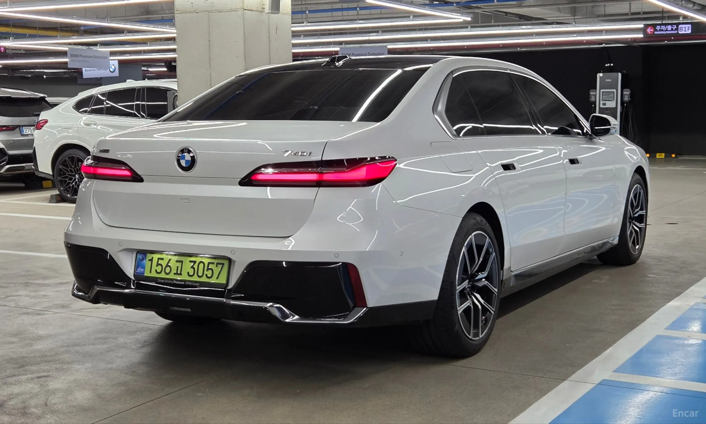 BMW 7 Series (G70) превью 2