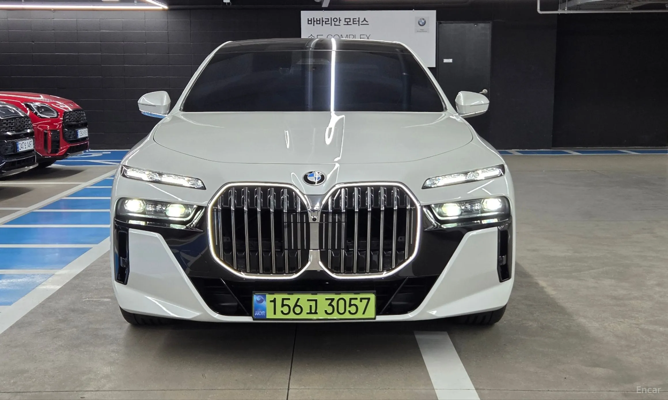 BMW 7 Series (G70) превью 3