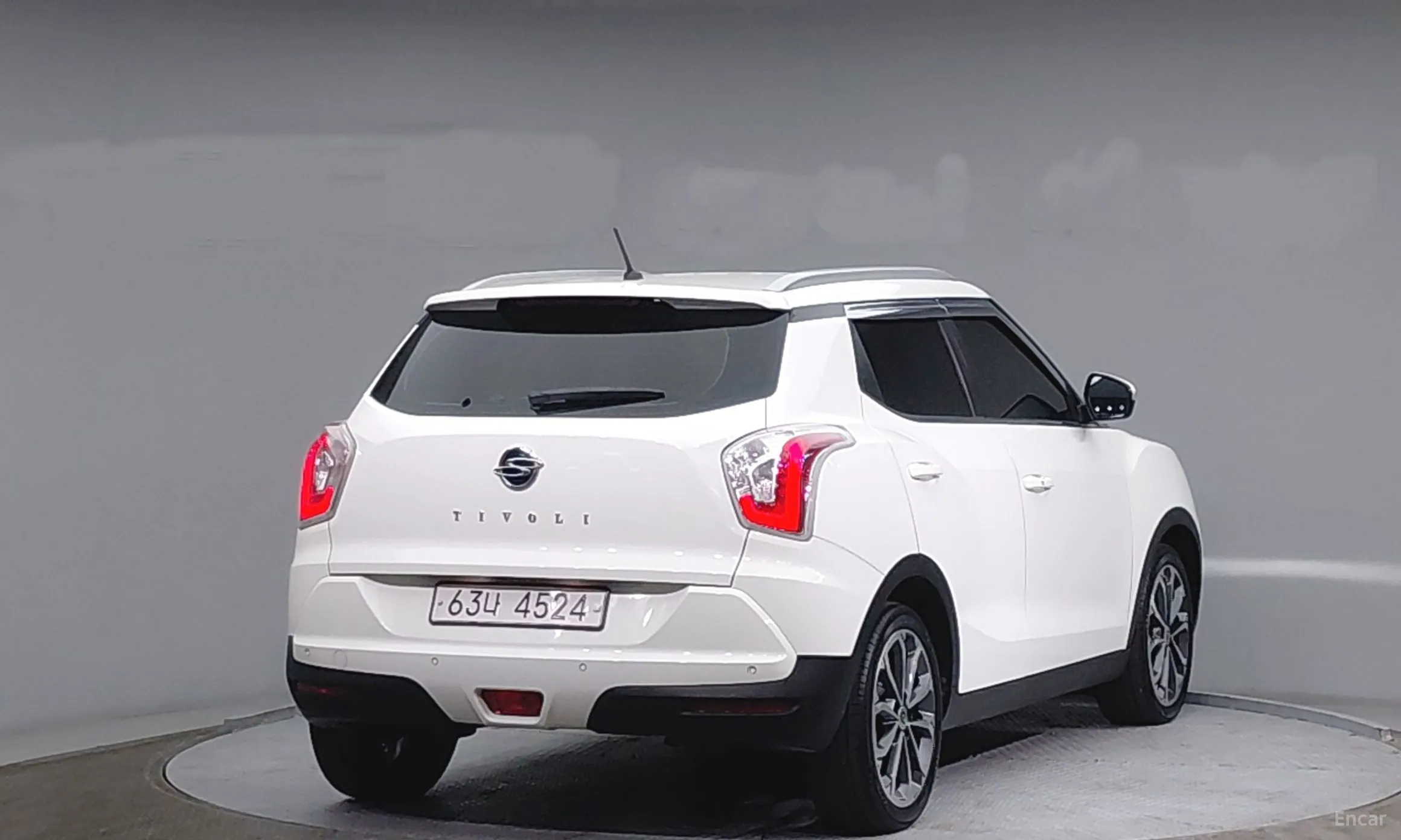 KG Mobility (SsangYong) Tivoli Armor превью 2