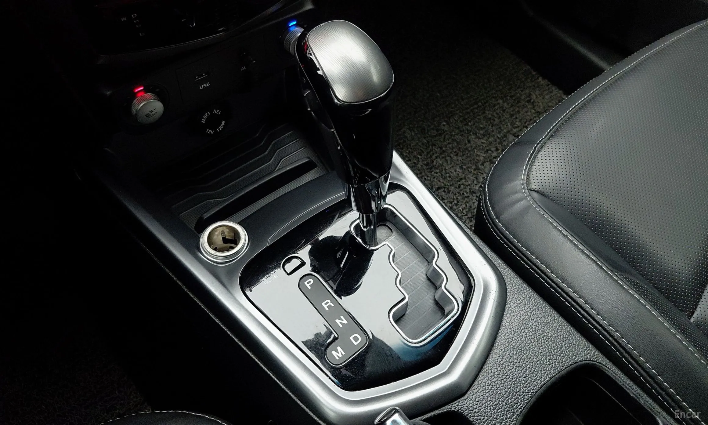 KG Mobility (SsangYong) Tivoli Armor превью 17