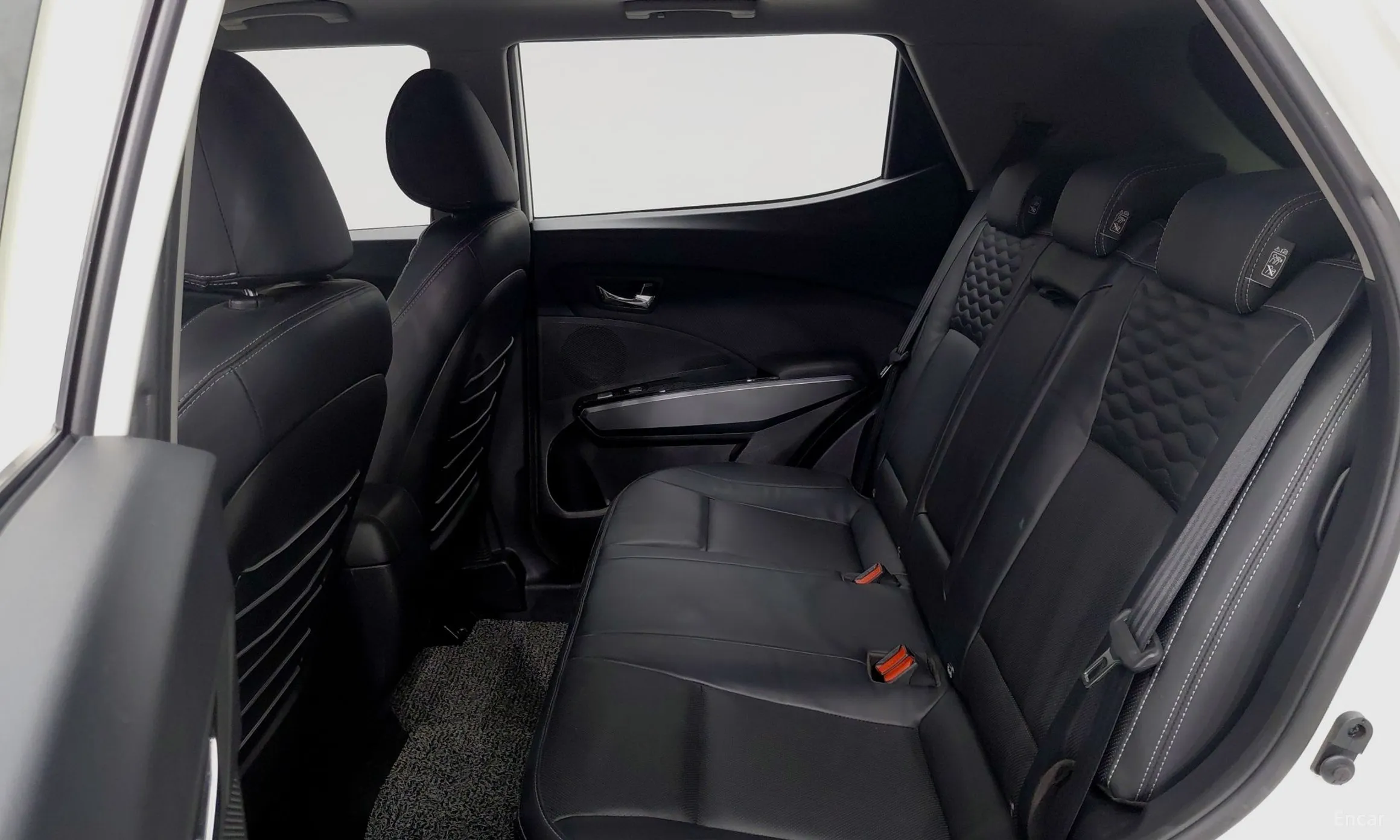 KG Mobility (SsangYong) Tivoli Armor превью 9