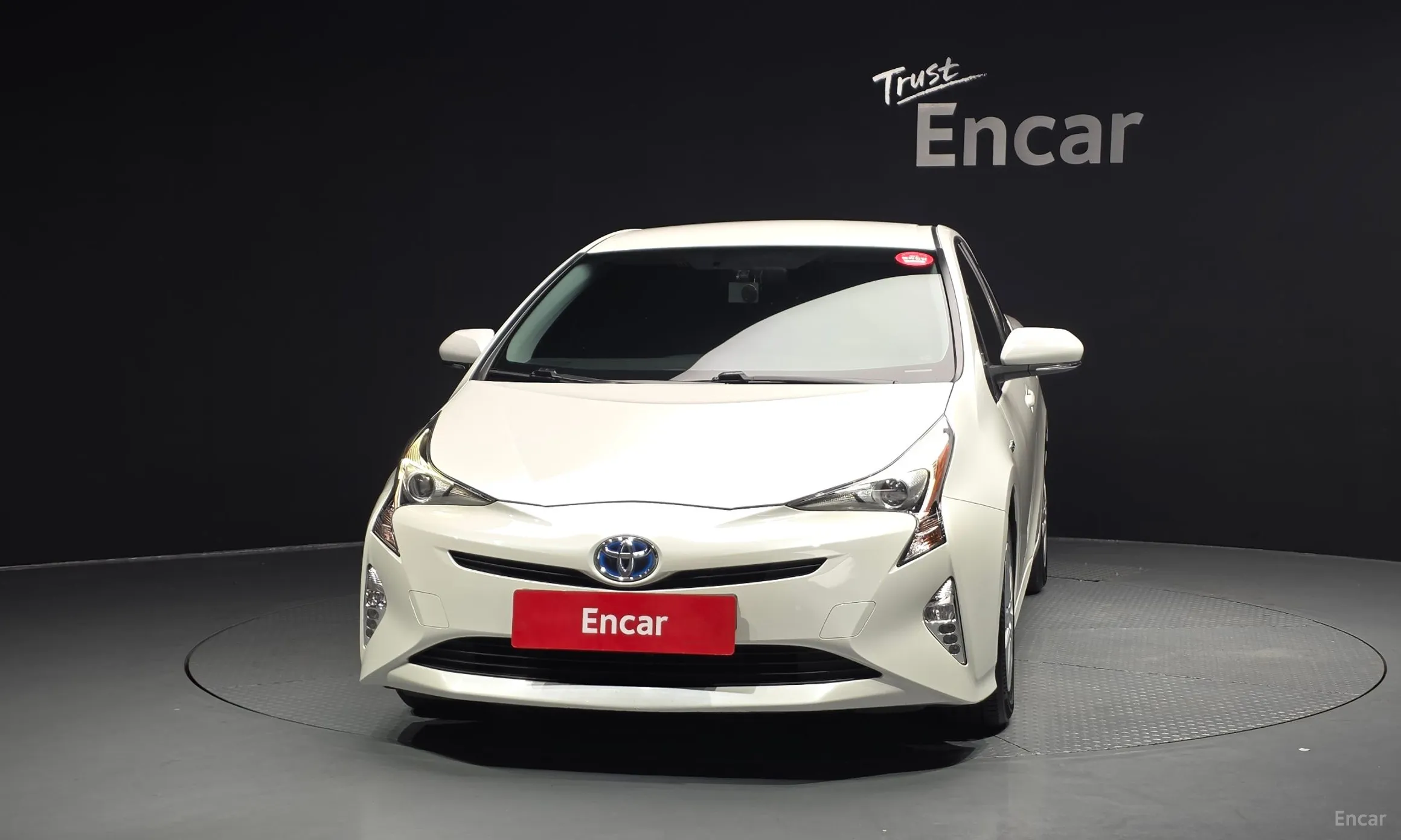 Toyota Prius 4th Generation превью 3