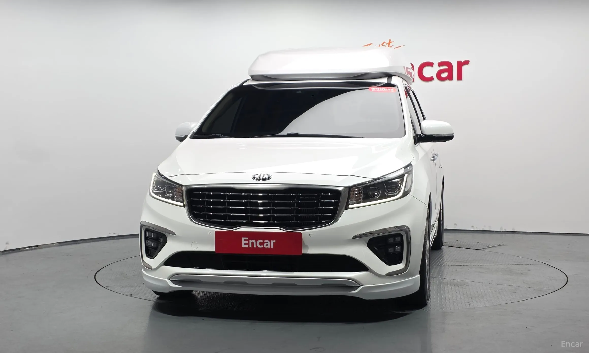 Kia Carnival превью 3