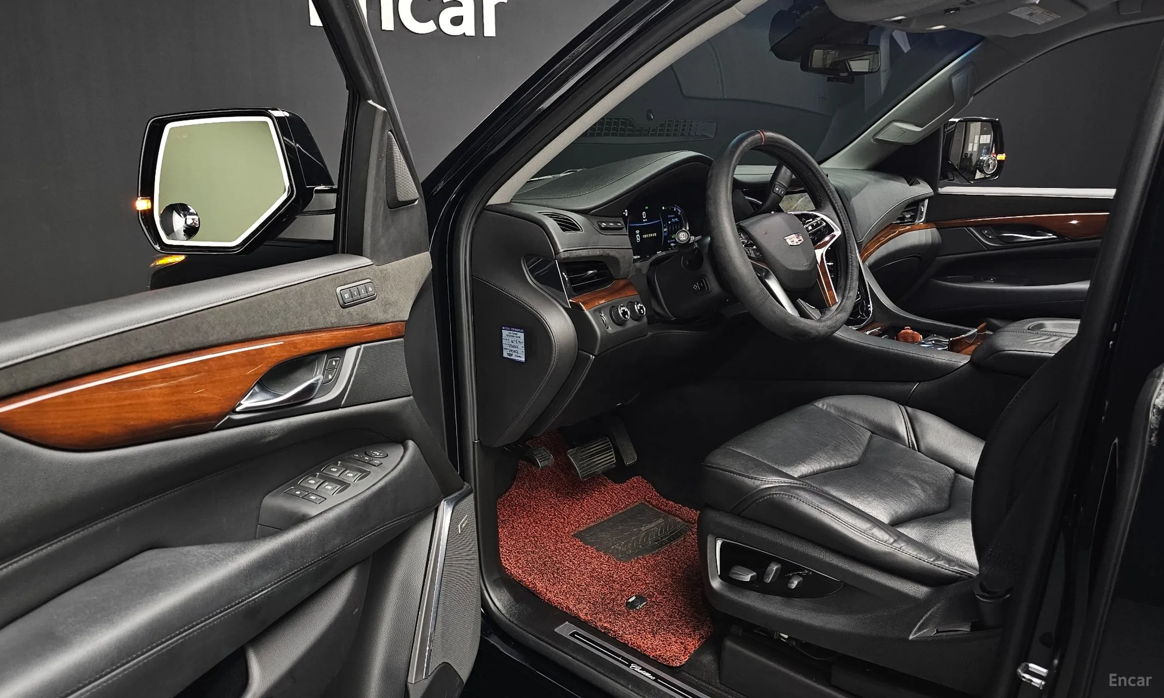 Cadillac Escalade превью 11