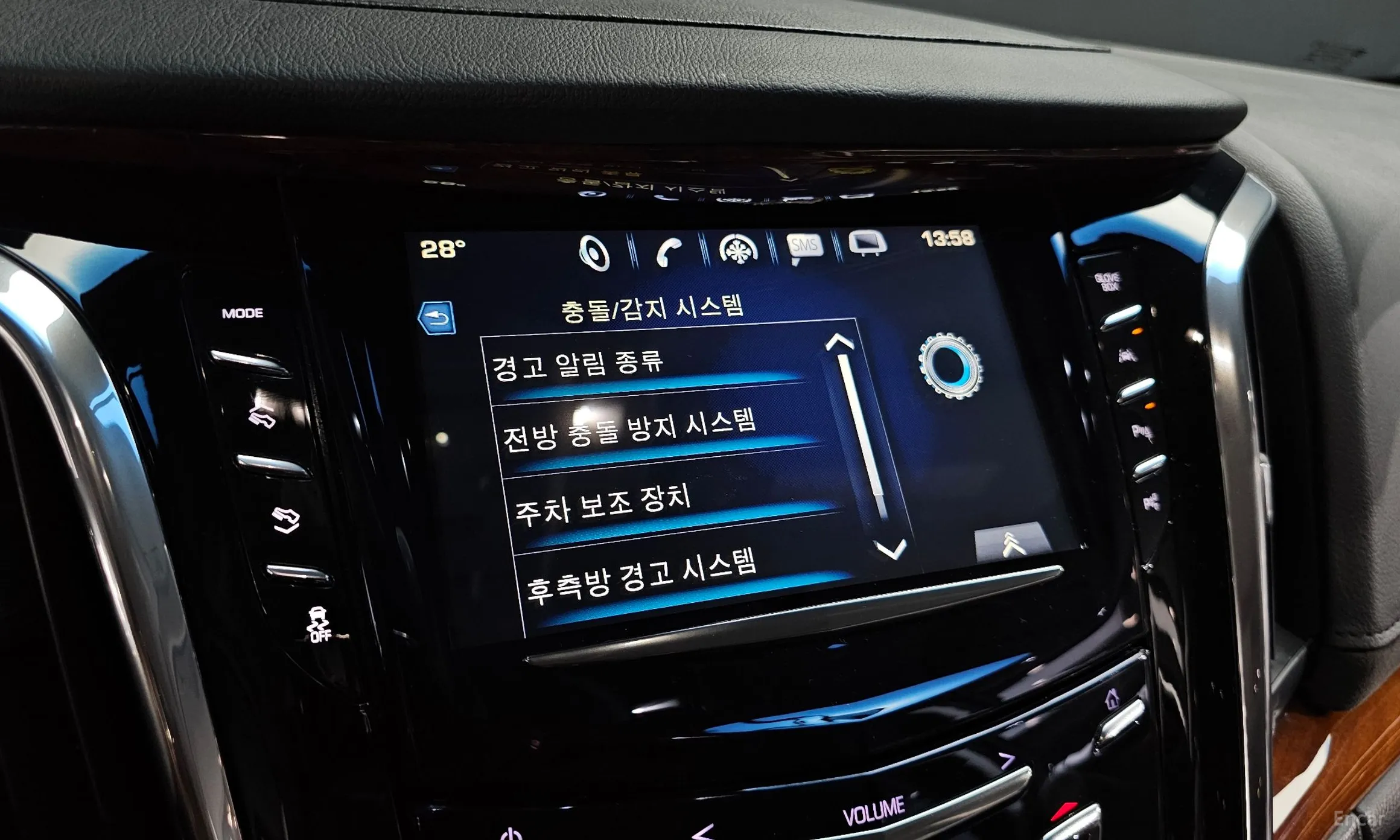 Cadillac Escalade превью 16