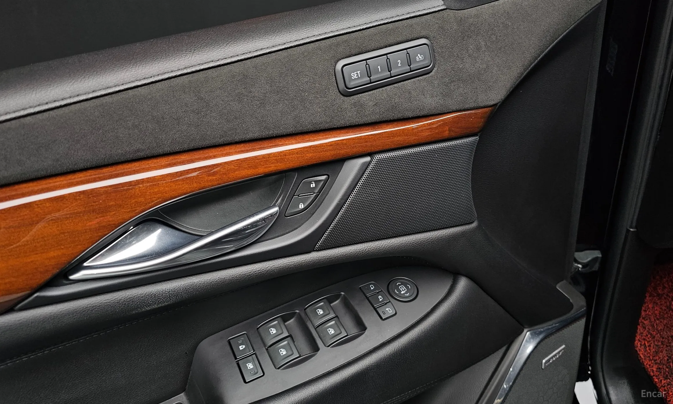 Cadillac Escalade превью 18