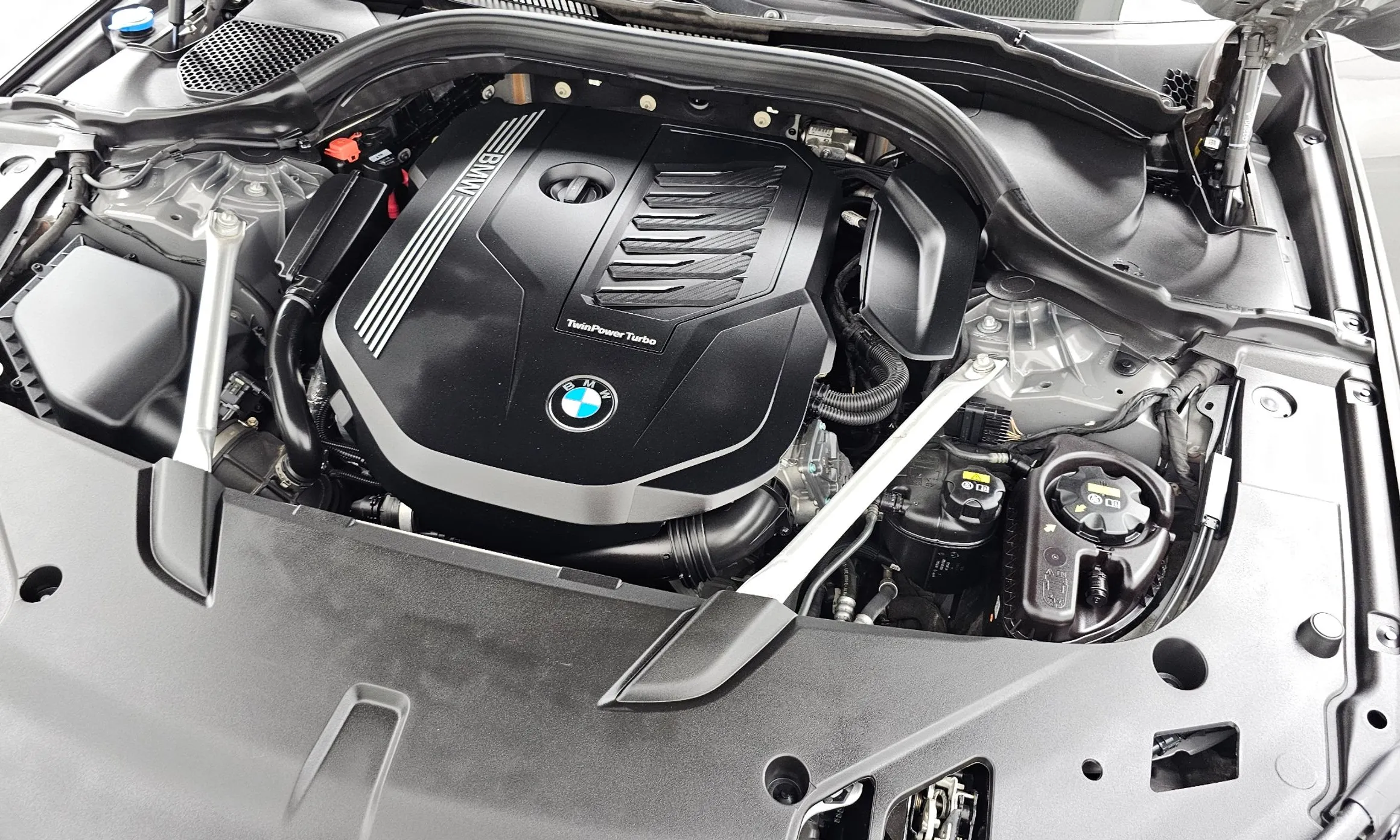 BMW 6-Series GT (G32) превью 6
