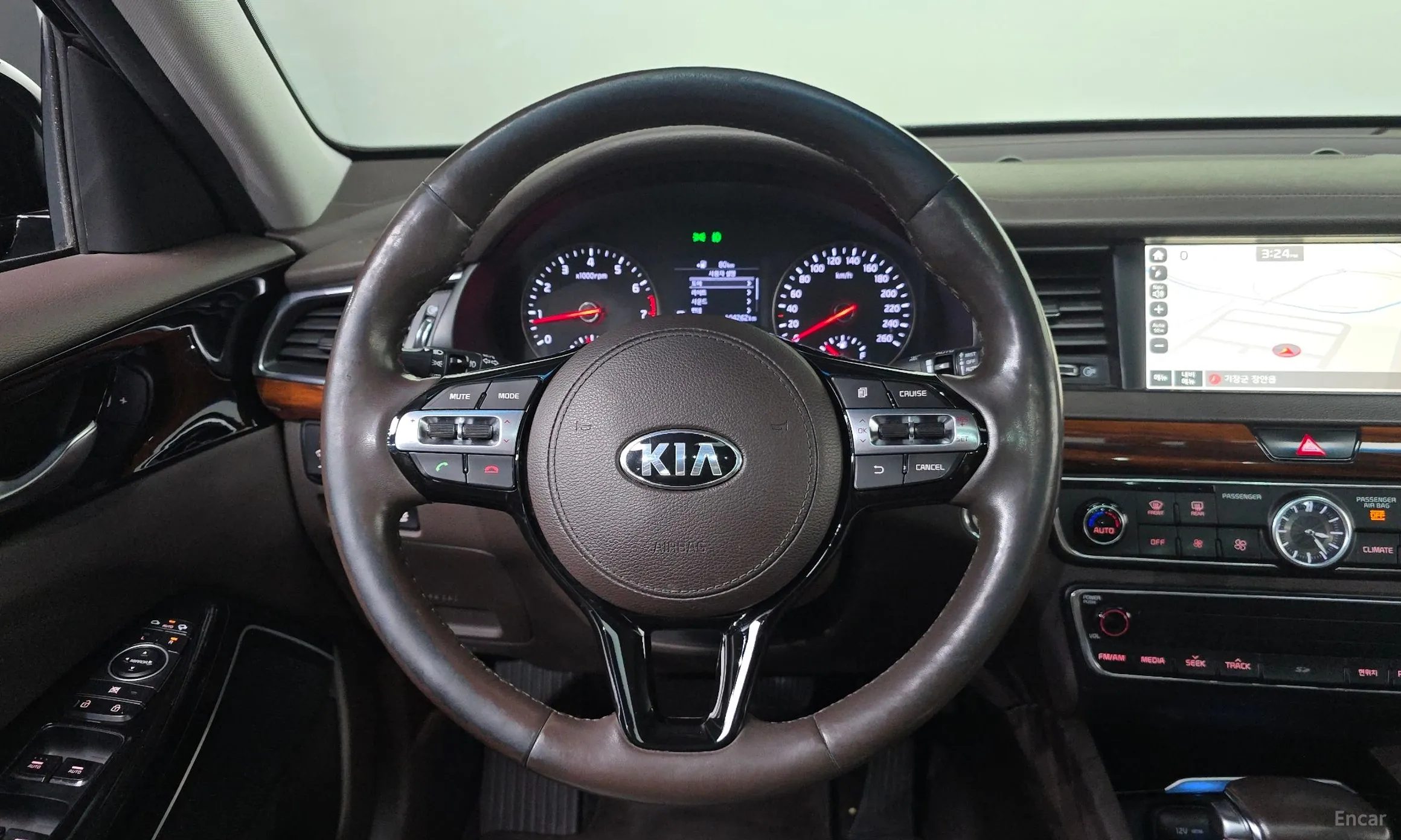 Kia K7 превью 13