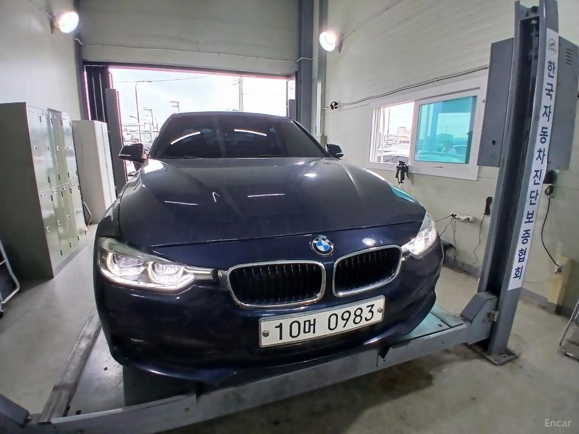 BMW 3 Series (F30)