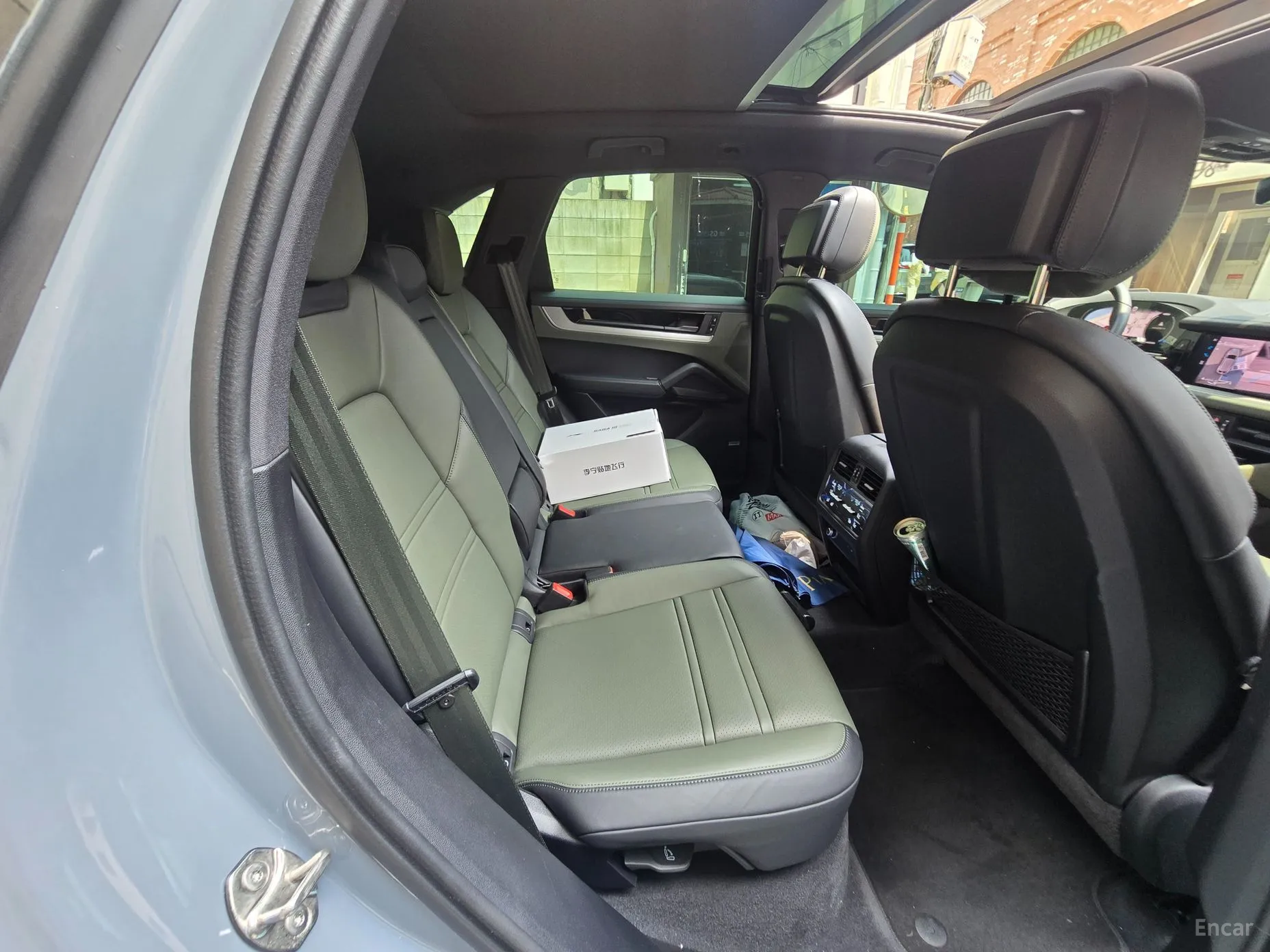Porsche Cayenne (PO536) превью 11