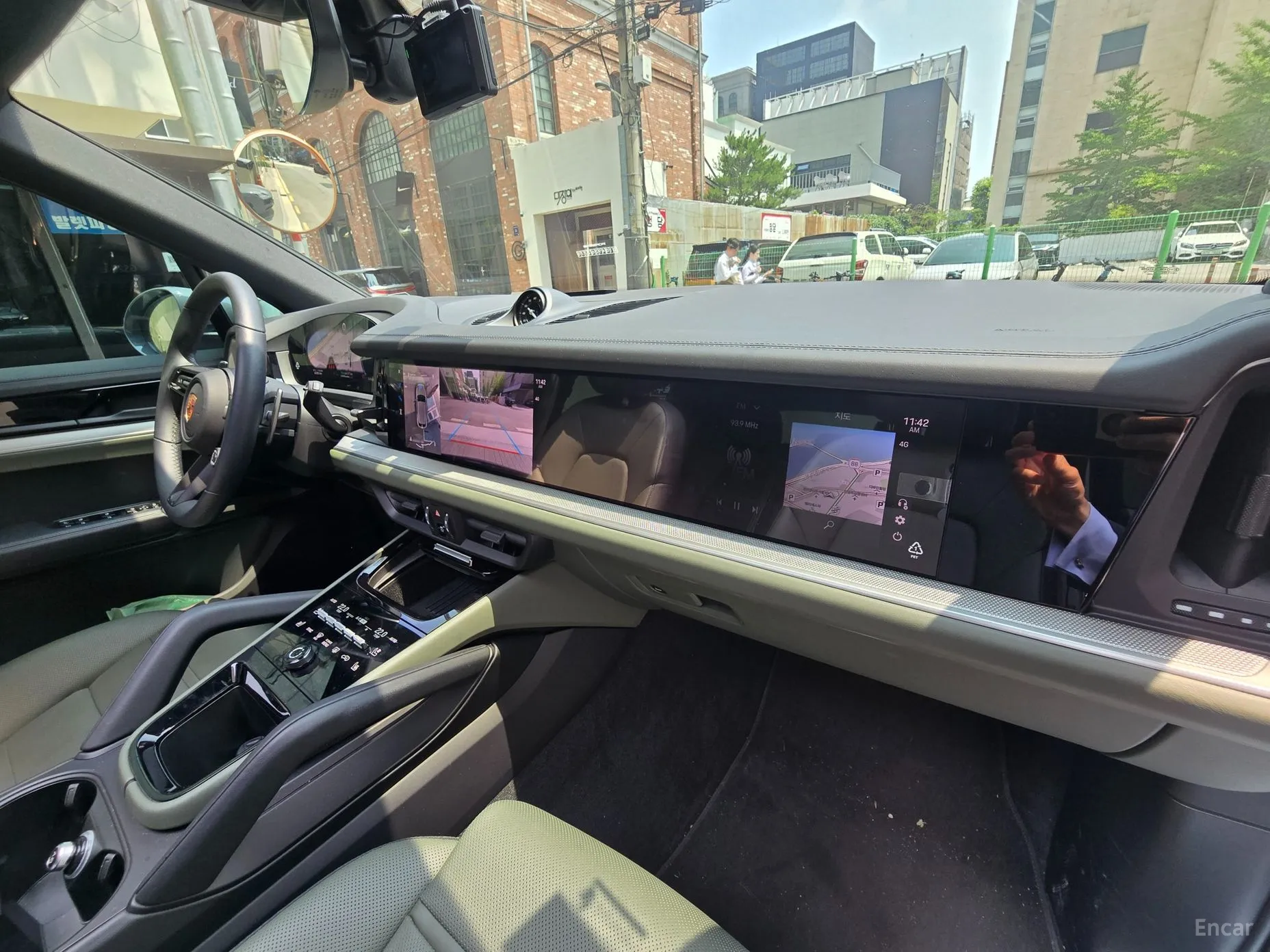 Porsche Cayenne (PO536) превью 14