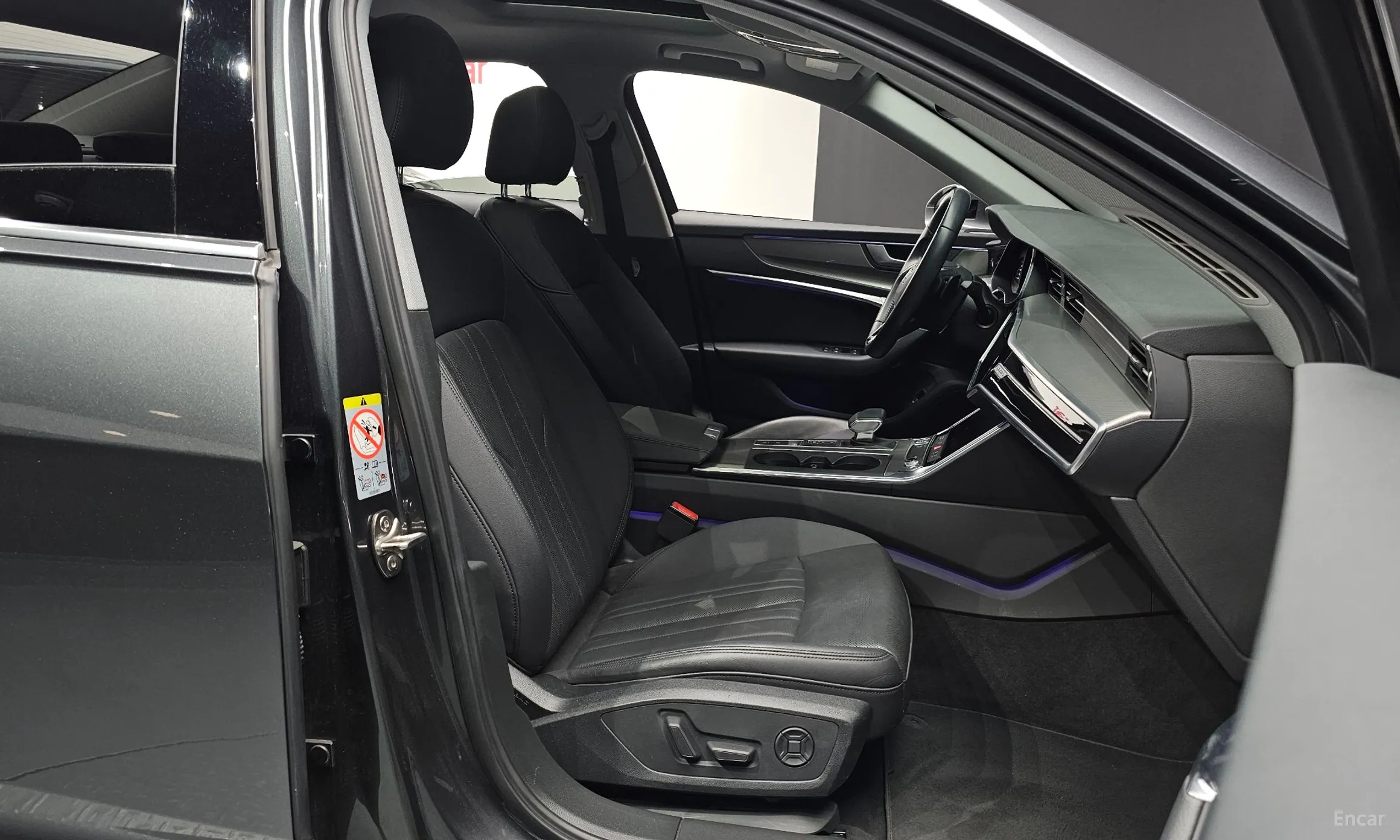 Audi A6 (C8) превью 10