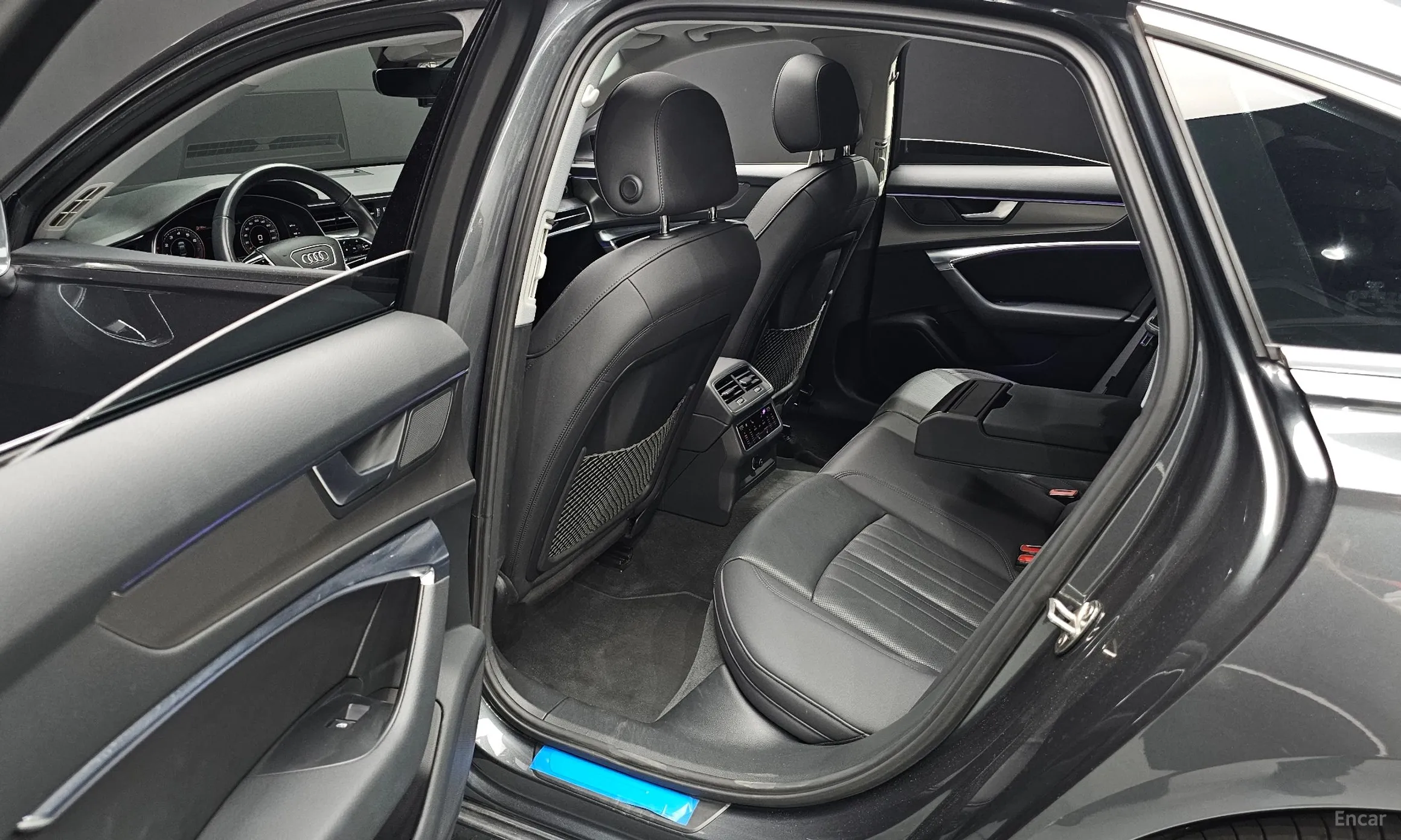 Audi A6 (C8) превью 12