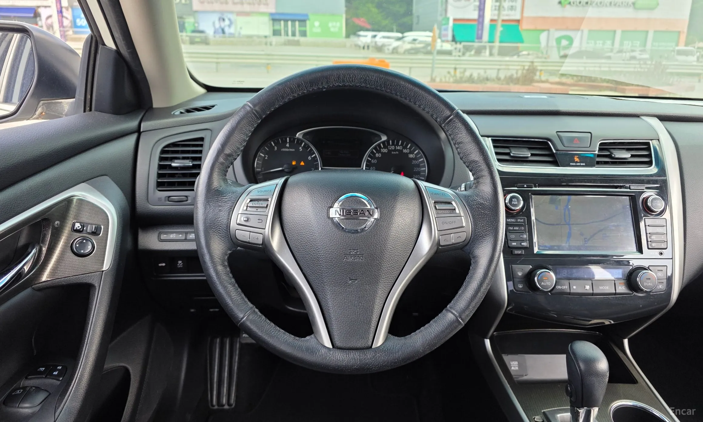 Nissan Altima превью 13