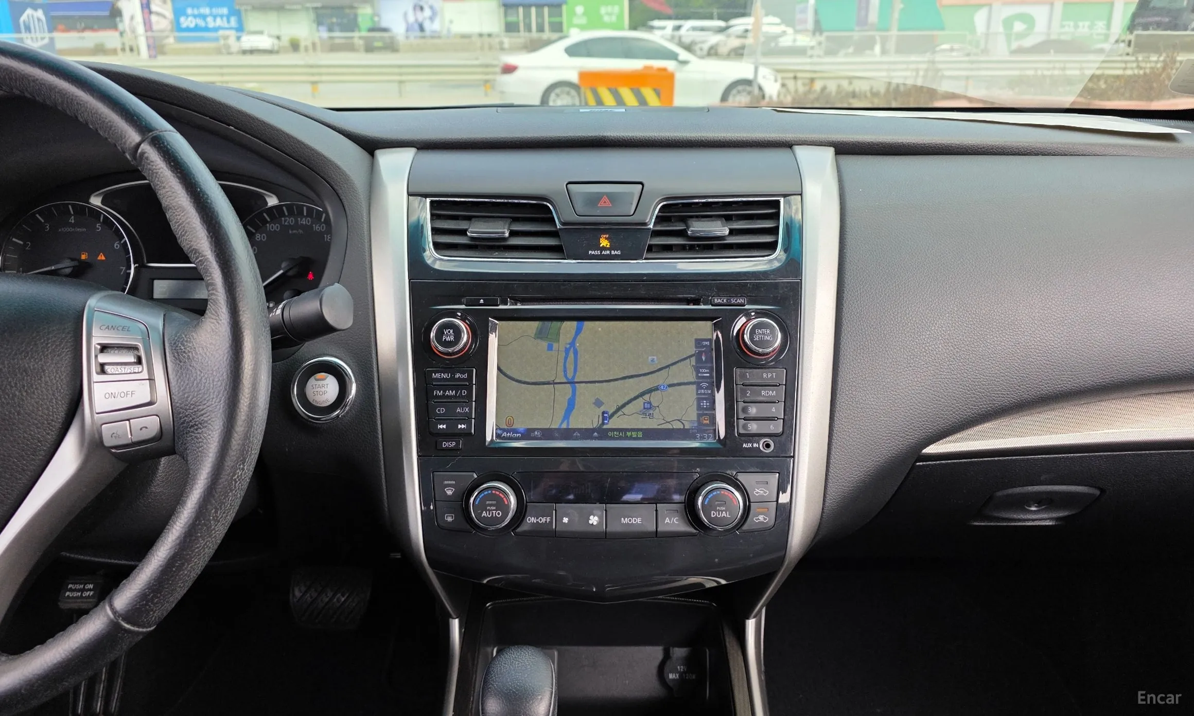 Nissan Altima превью 14