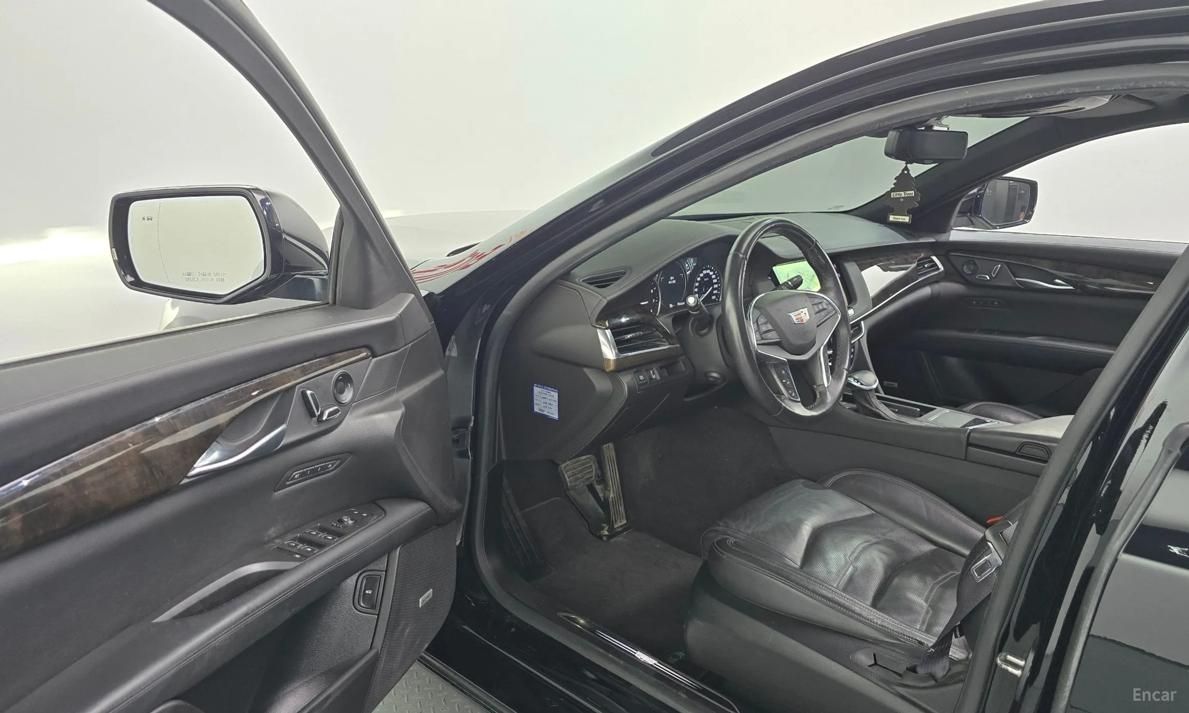 Cadillac CT6 превью 10