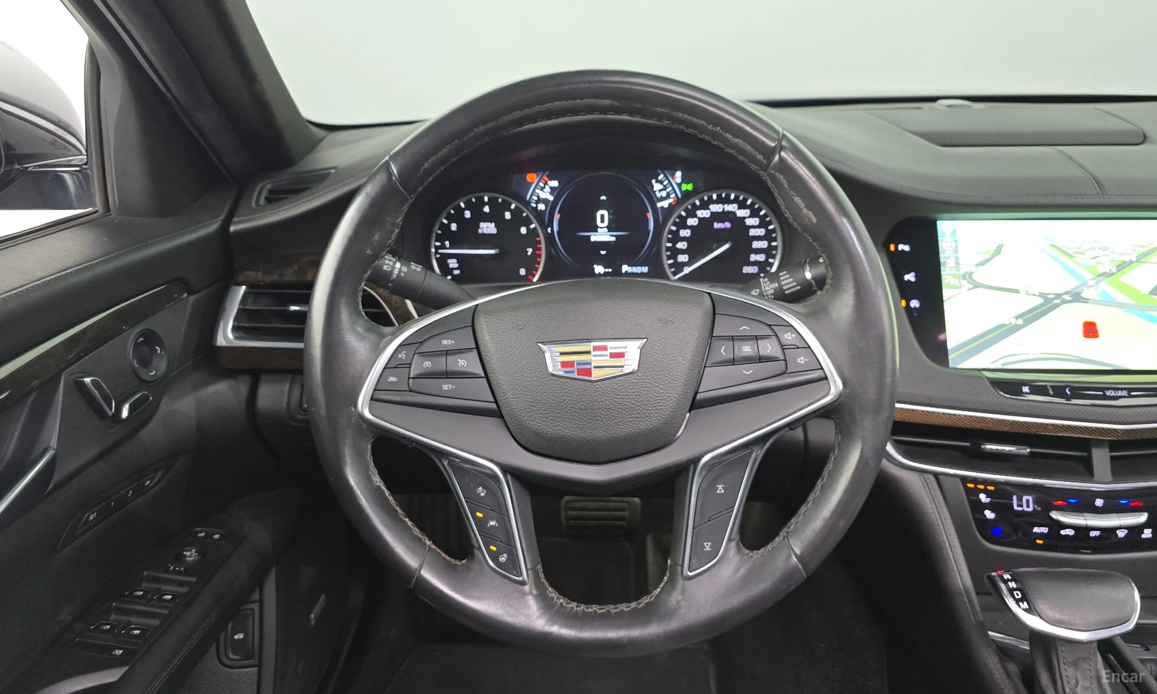 Cadillac CT6 превью 12