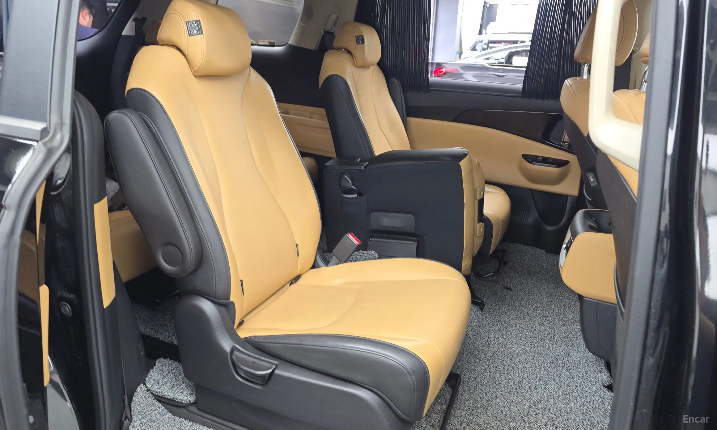 Kia Carnival Gen 4 превью 12