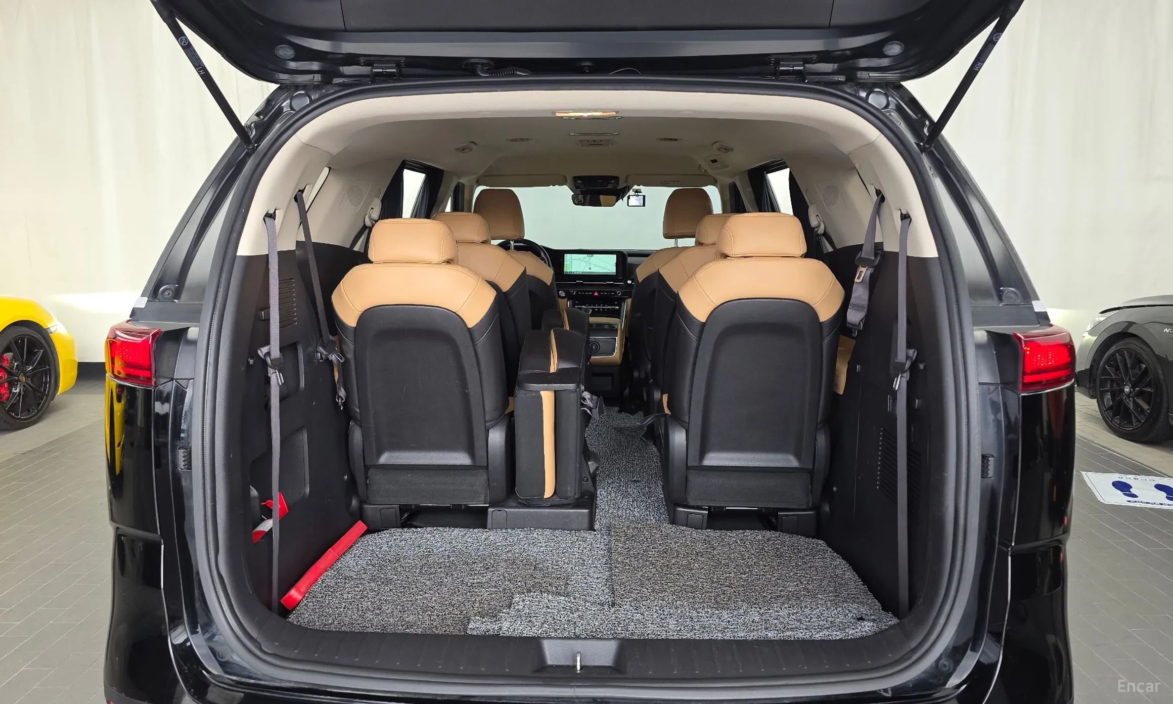 Kia Carnival Gen 4 превью 20